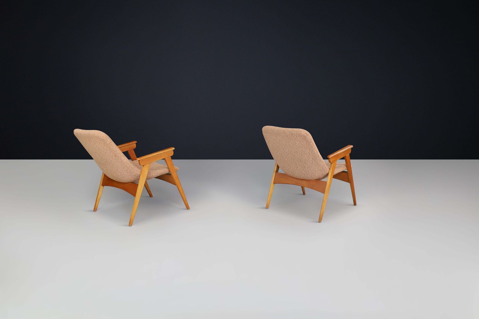 Pair Of 1950s European Beech & Fiberglass Lounge Chairs – Mid Century Modern photo 2848.0