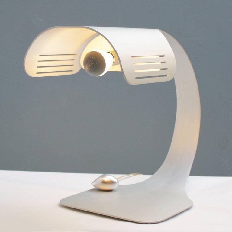 Verlichting Tafellamp Met Draadloze Schakelaar Van Walter Et Moretti photo