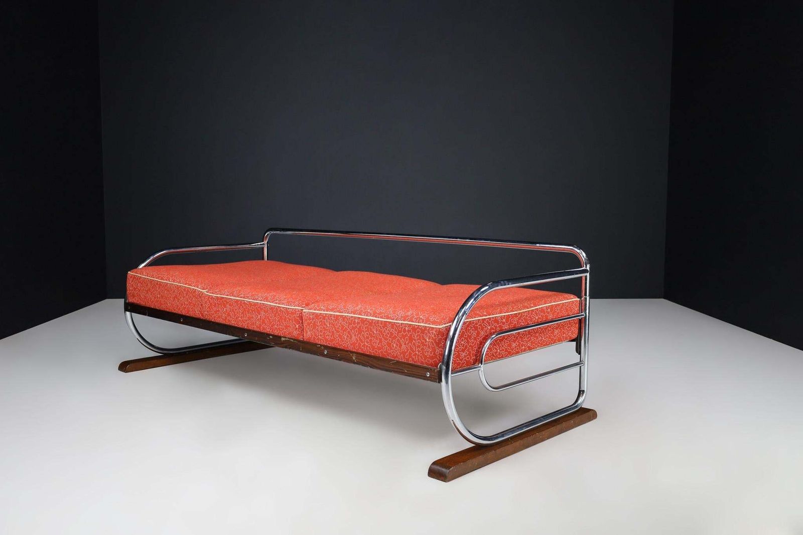 Bauhaus Chrome Sofa With Original Upholstery By Hynek Gottwald, Prague 1930s photo for sale