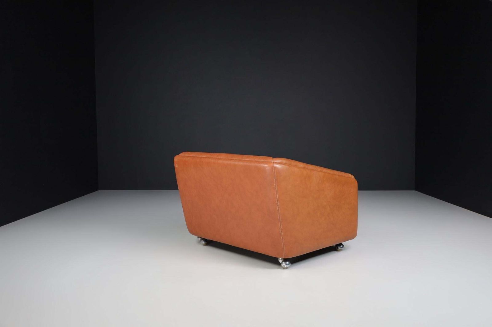 Lounge Chair C610 By Geoffrey Harcourt For Artifort, Netherlands, 1969 photo vinterior