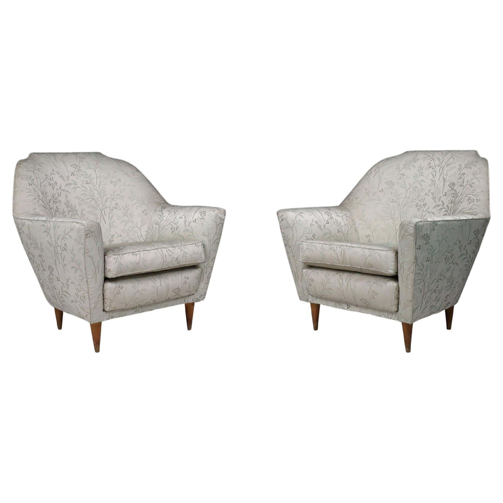 Mid Century Armchairs In Fabric And Tapered Wooden Legs, Italy 1950s
