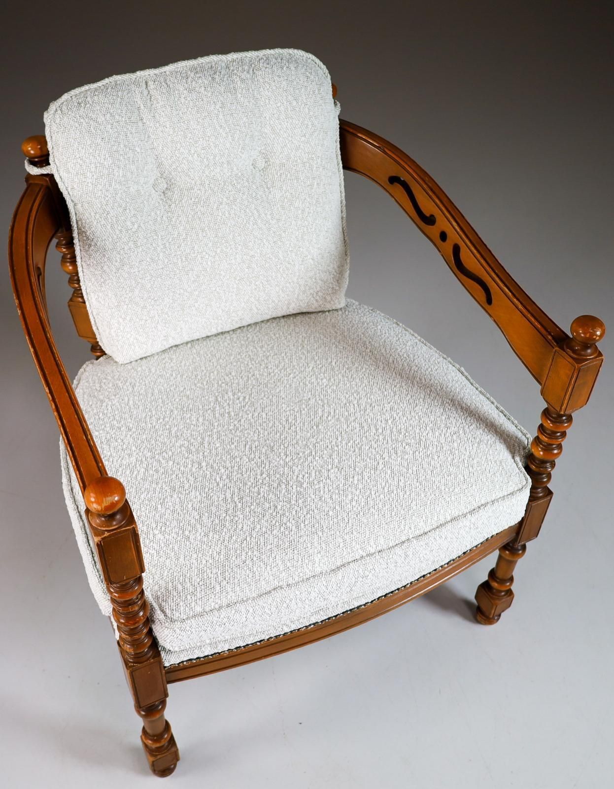 Giorgetti Armchair In Bouclé Wool Fabric Italy 1970s photo vintage