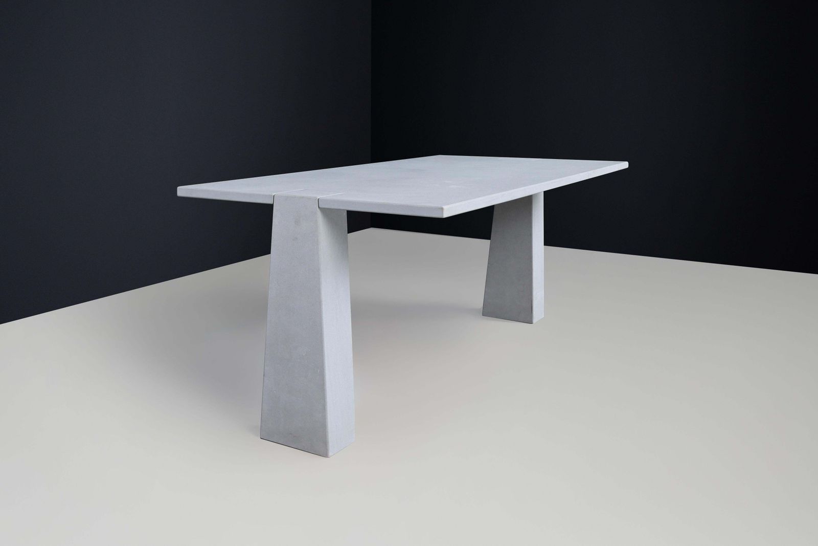 Pietra Serena' Inca'  Desk Or Dining Room By Angelo Mangiarotti For Skipper 1978 photo for sale