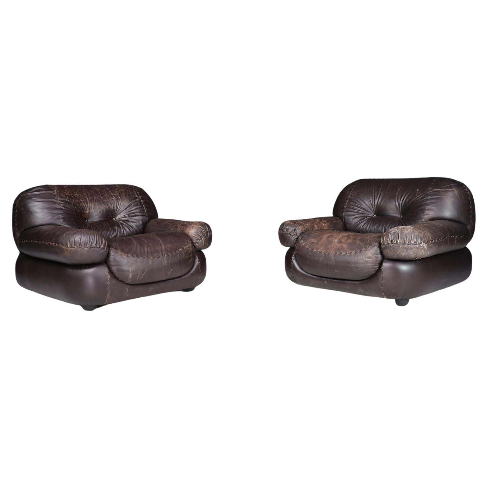 Couple Of Lounge Chairs In Patinated Brown Leather By Sapporo For Mobil Girgi