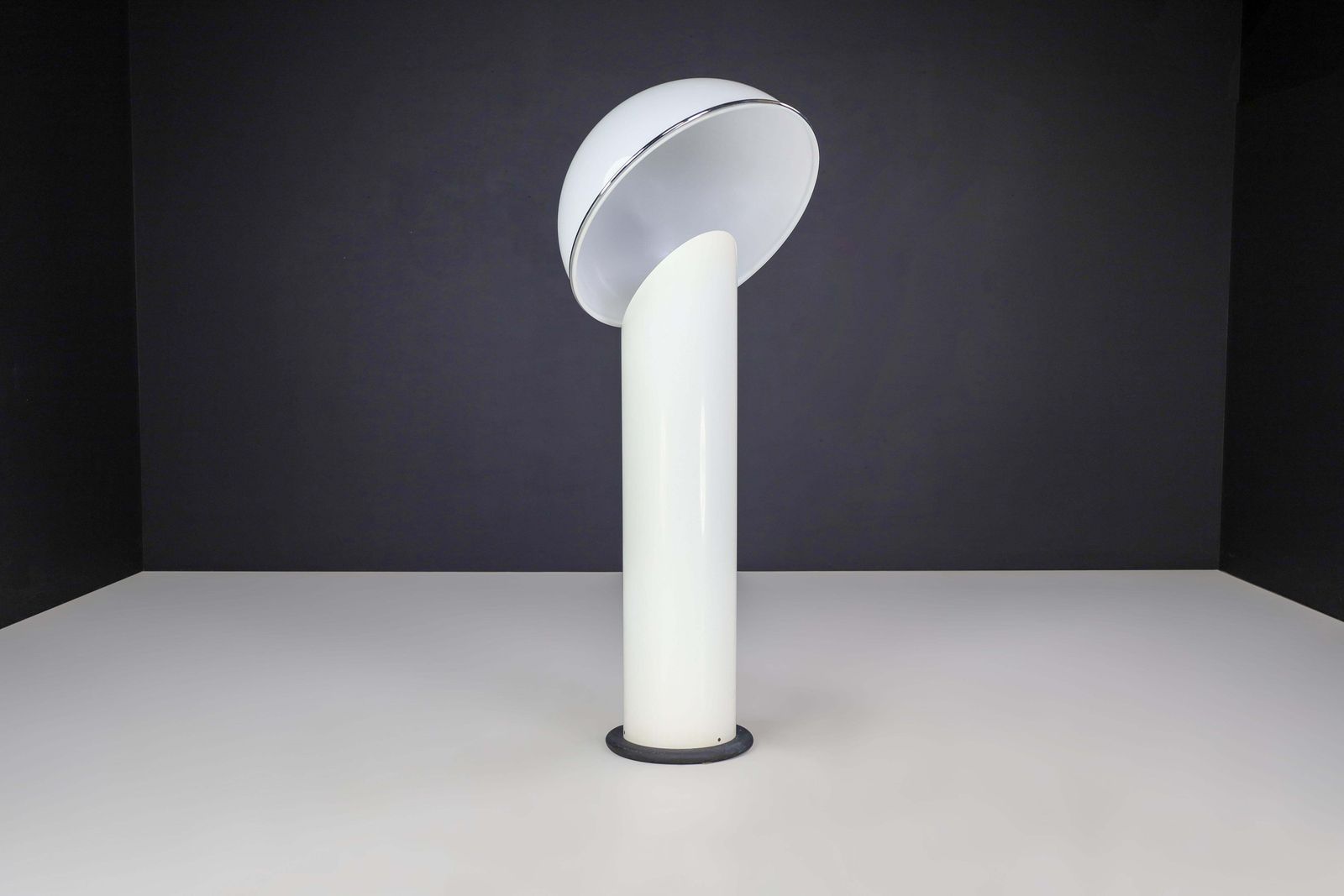 Ennio Chiggio Floor Lamp For Lumenform, Italy 1973. photo furniture