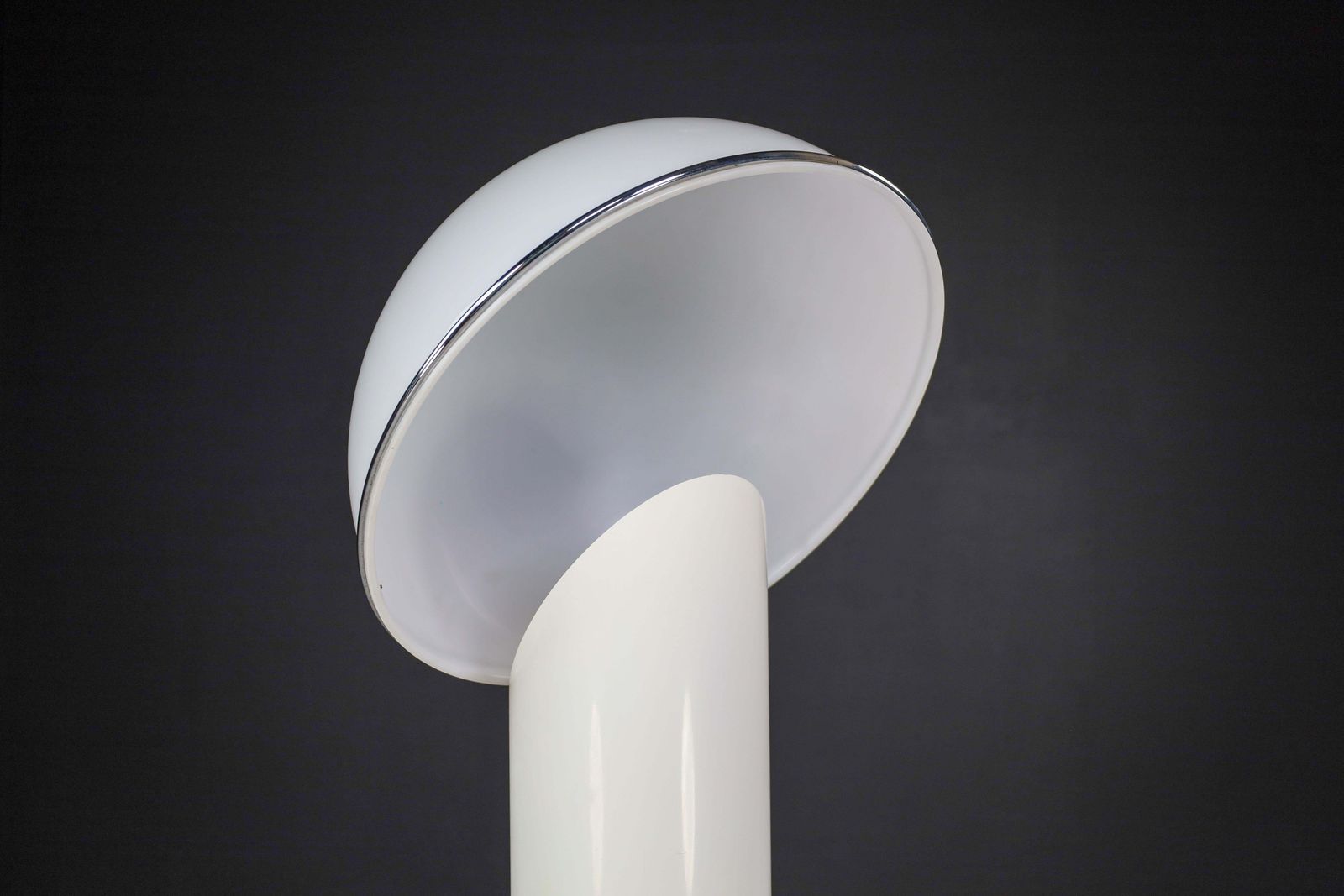 photo furniture Ennio Chiggio Floor Lamp For Lumenform, Italy 1973.