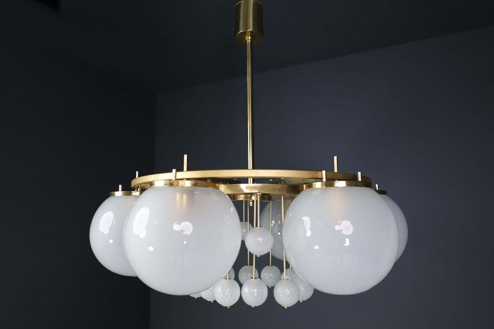 Large Brass Bohemian Chandelier With Frosted Glas Globes, The 1950s photo Lighting