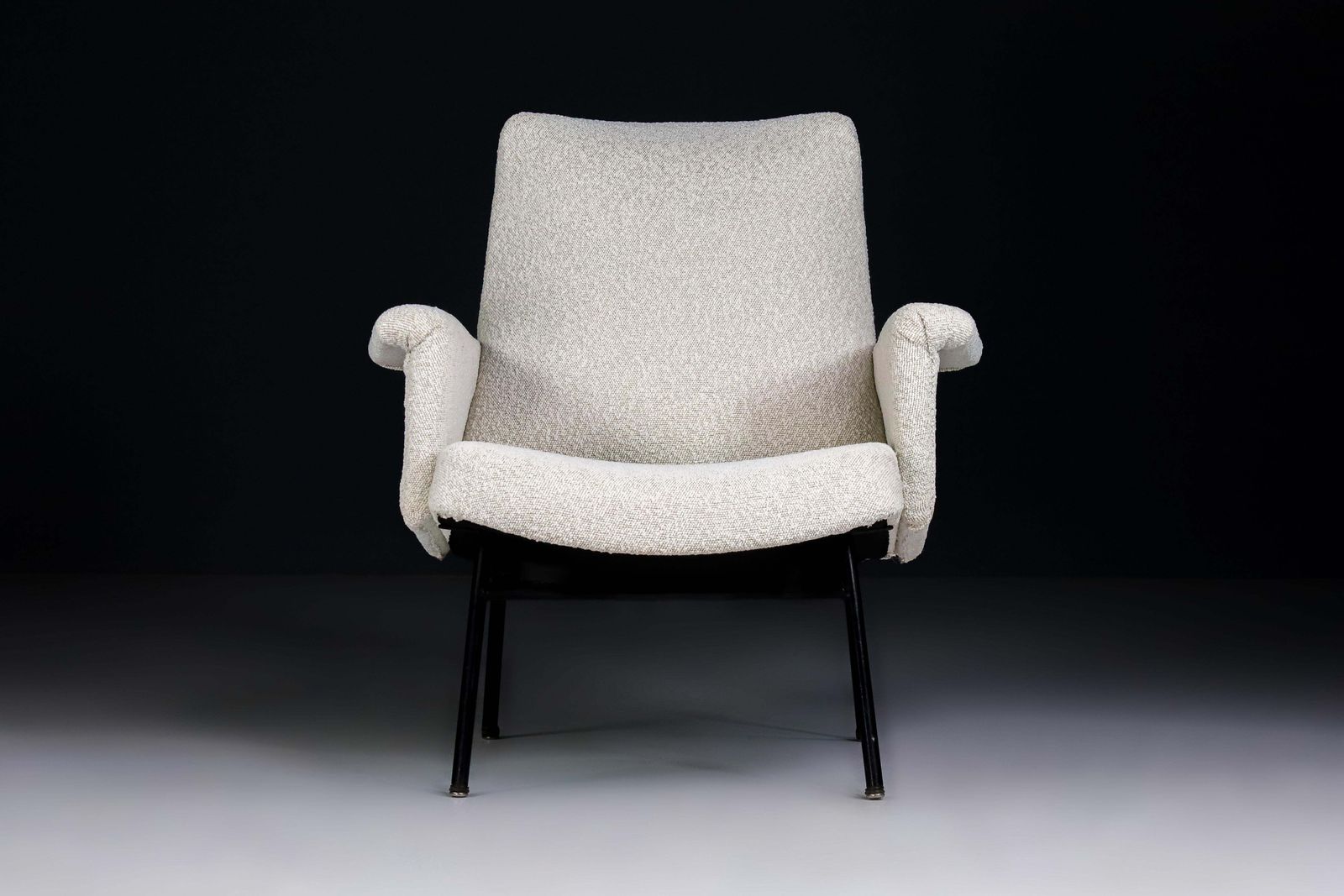 Mid 20th Sk660 Armchair By Pierre Guariche In New Bouclé Upholstery France, 1953 photo Furniture