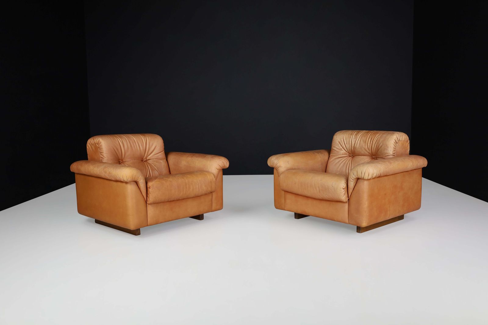 Set Of 2 De Sede Ds 45 Leather Lounge Chairs, Switzerland, 1970s photo furniture