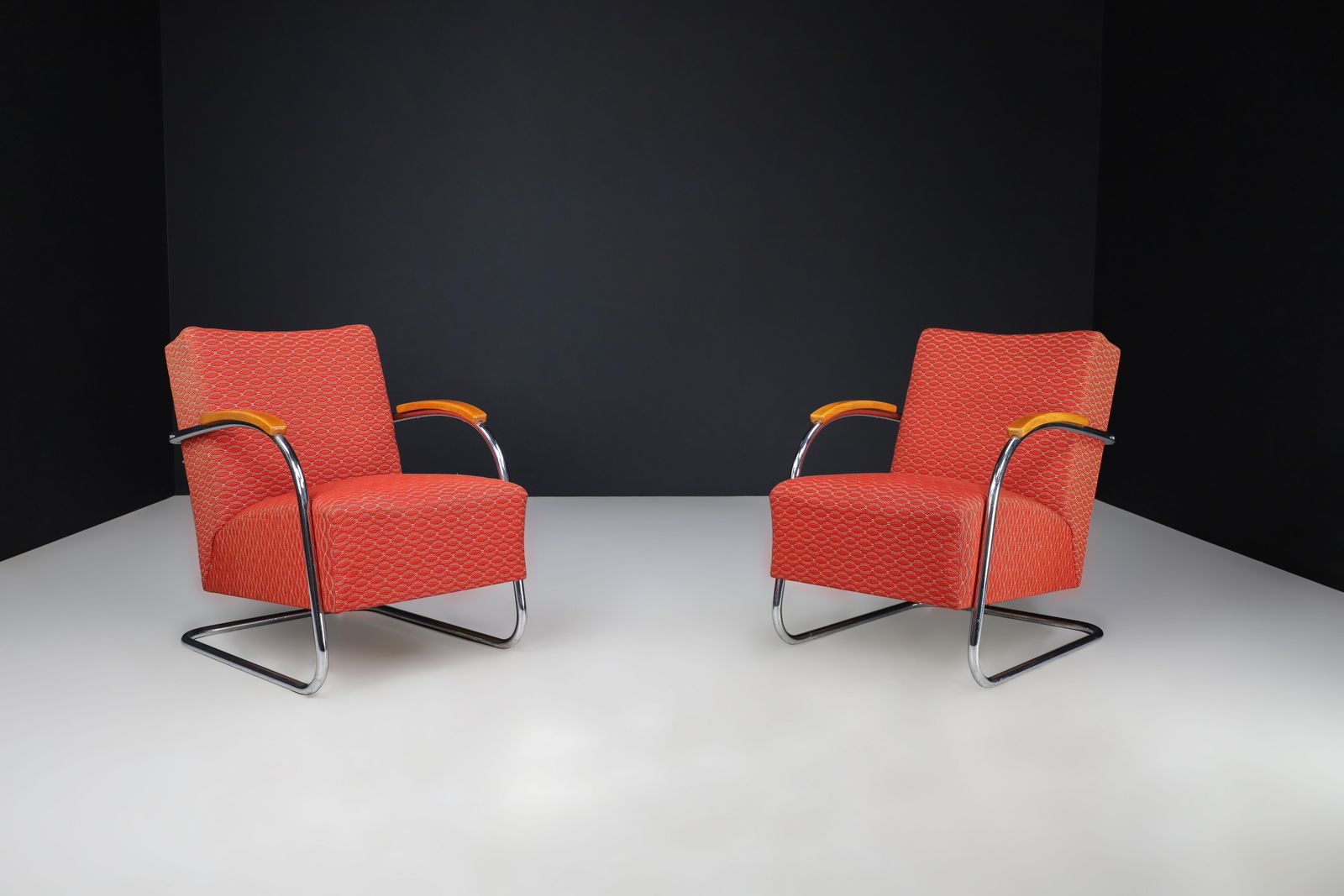 Mucke & Melder Bauhaus Original Upholstered Armchairs, Czech Republic 1930s photo vinterior