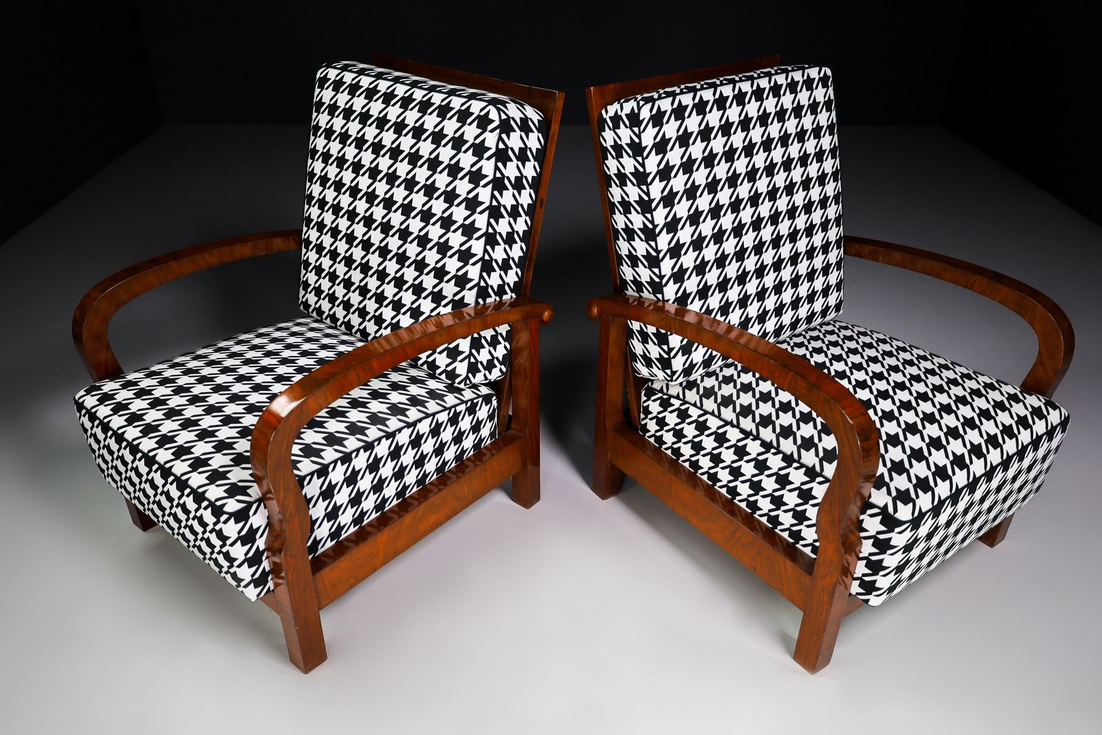 Art Deco Armchairs In Walnut And Reupholstered Fabric, Praque 1930s photo 6057.0