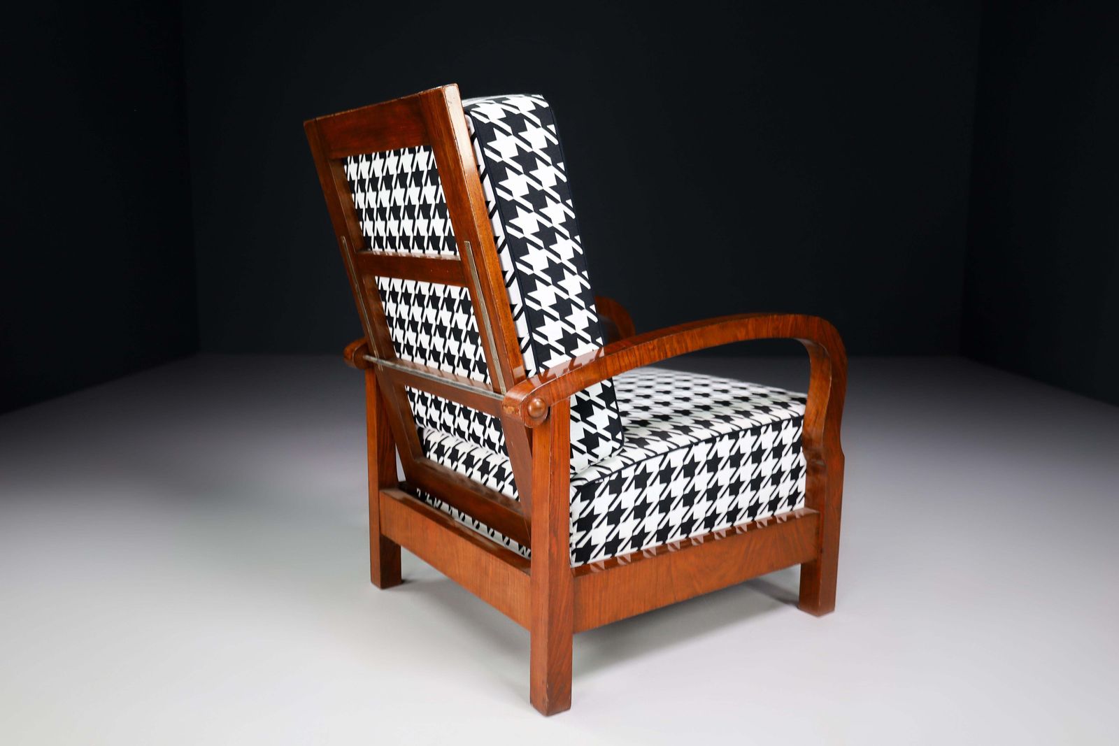 Art Deco Armchairs In Walnut And Reupholstered Fabric, Praque 1930s photo vinterior