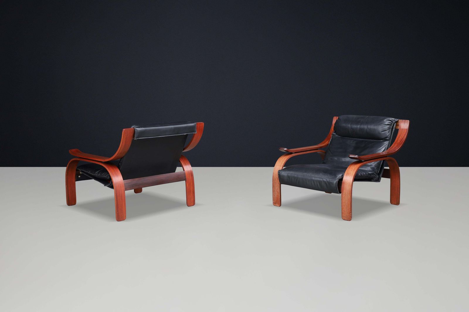 Pair Of 1962 Italian Mid Century Modern Lounge Chairs By Marco Zanuso For Arflex photo buy