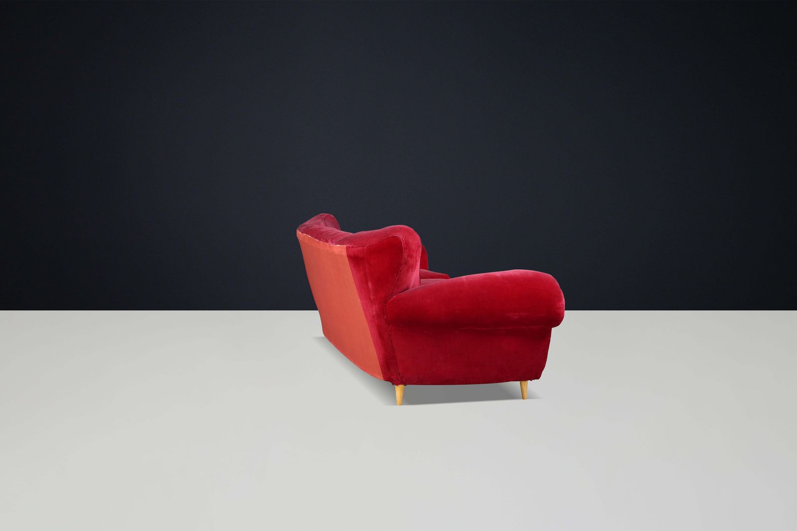 photo furniture Guglielmo Ulrich Art Deco Sofa In Original Velvet Fabric, Italy 1930s