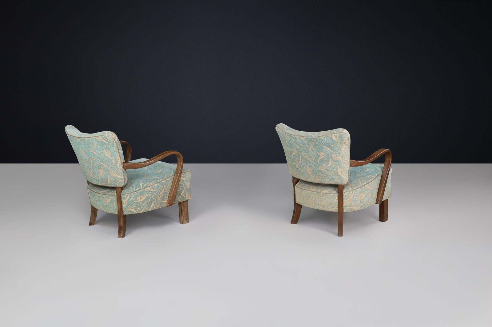 Bentwood Armchairs By Jindřich Halabala With Original Antonín Kybal Upholstery. photo buy