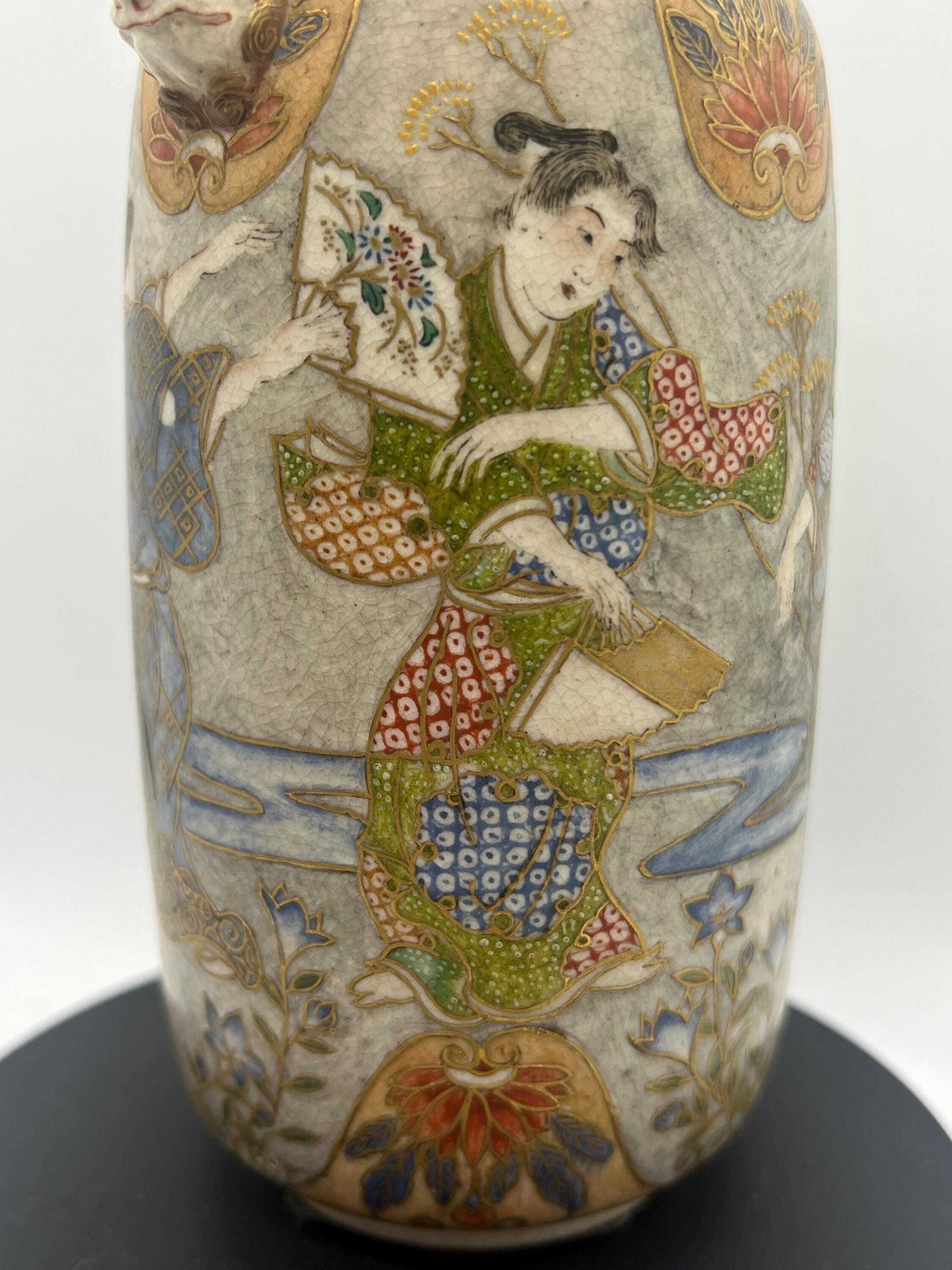 A Beautifully Decorated Meiji Period Satsuma Vase C1850 photo 1300.0