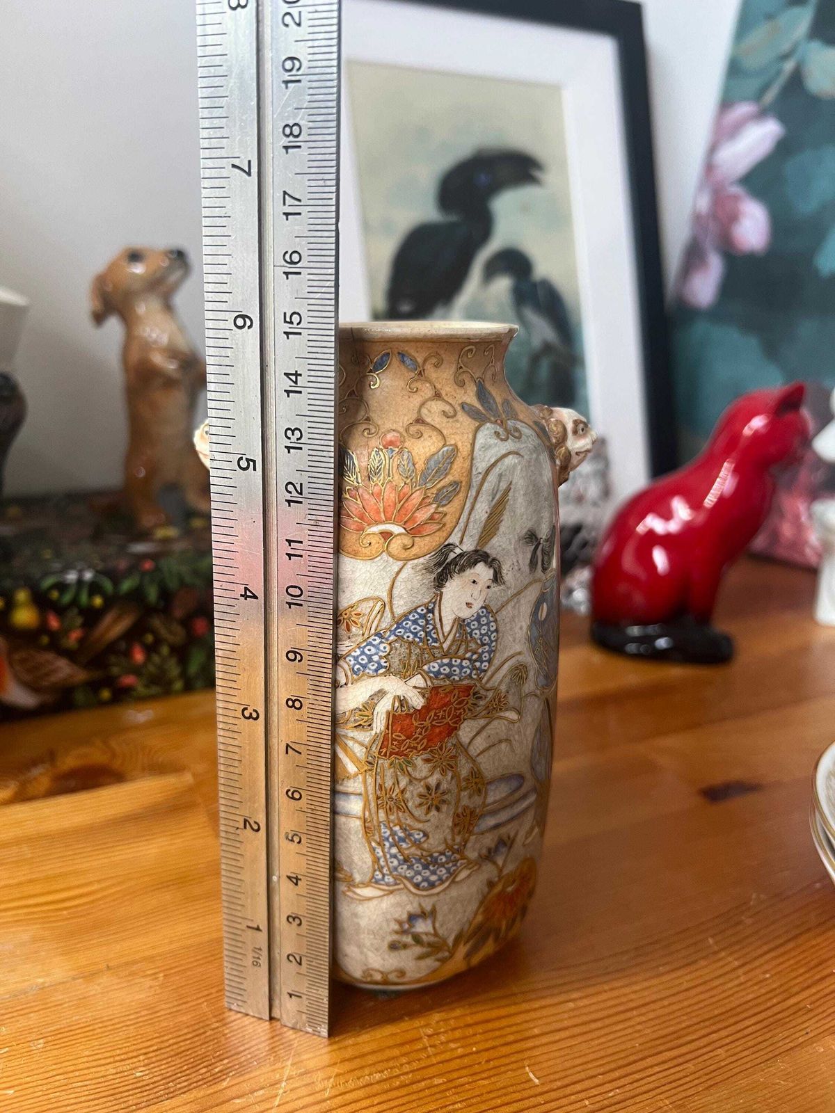 photo vintage A Beautifully Decorated Meiji Period Satsuma Vase C1850