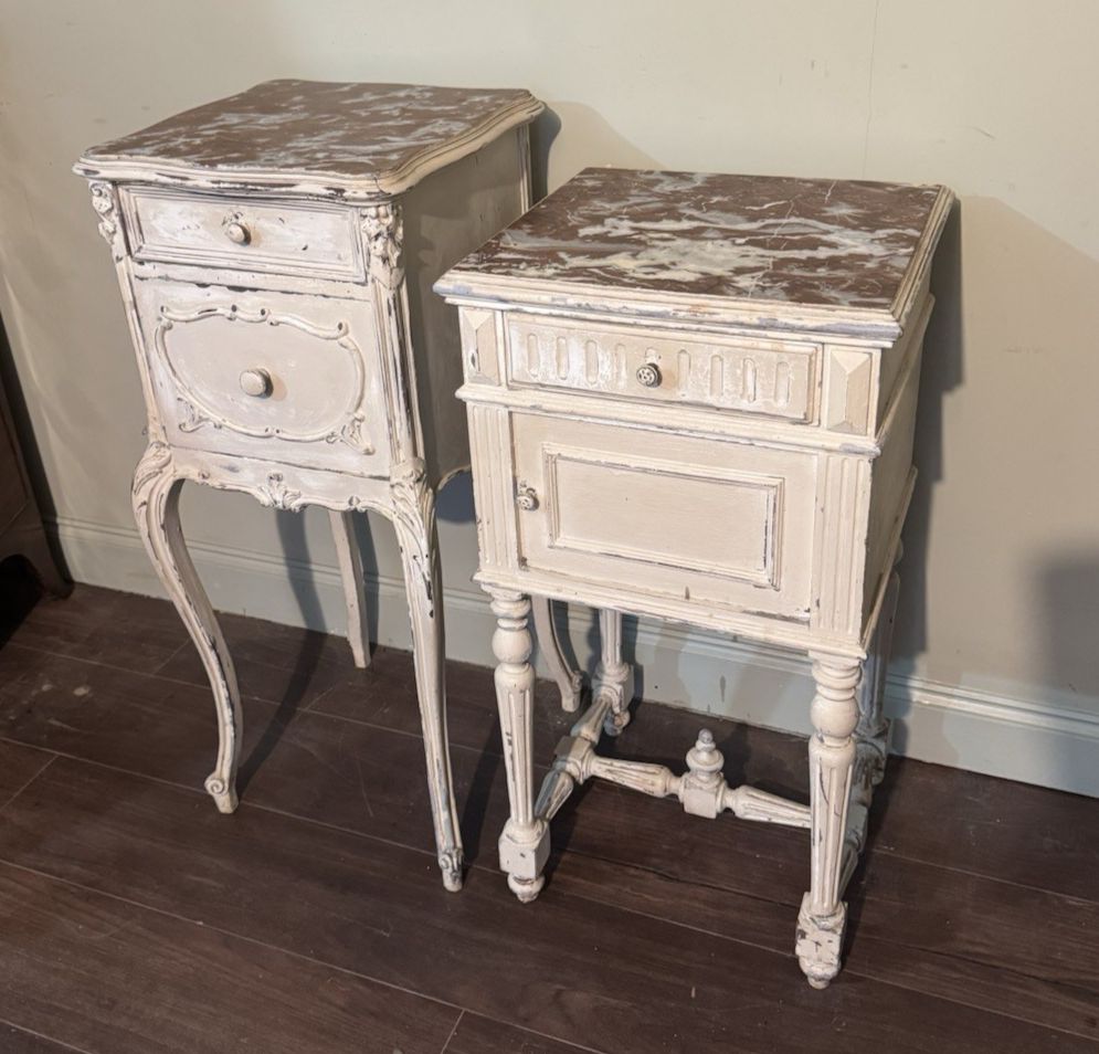 photo vinterior Matched Pair French 19th Century Bedside Tables / Pot Cupboards