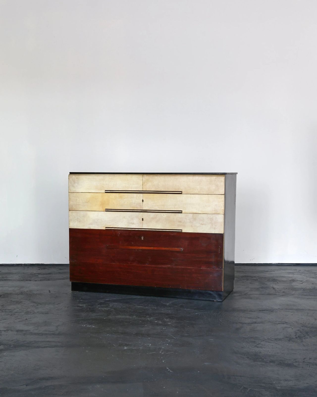 Italian Modernist C.1940s Vellum Chest Of Drawers photo Furniture