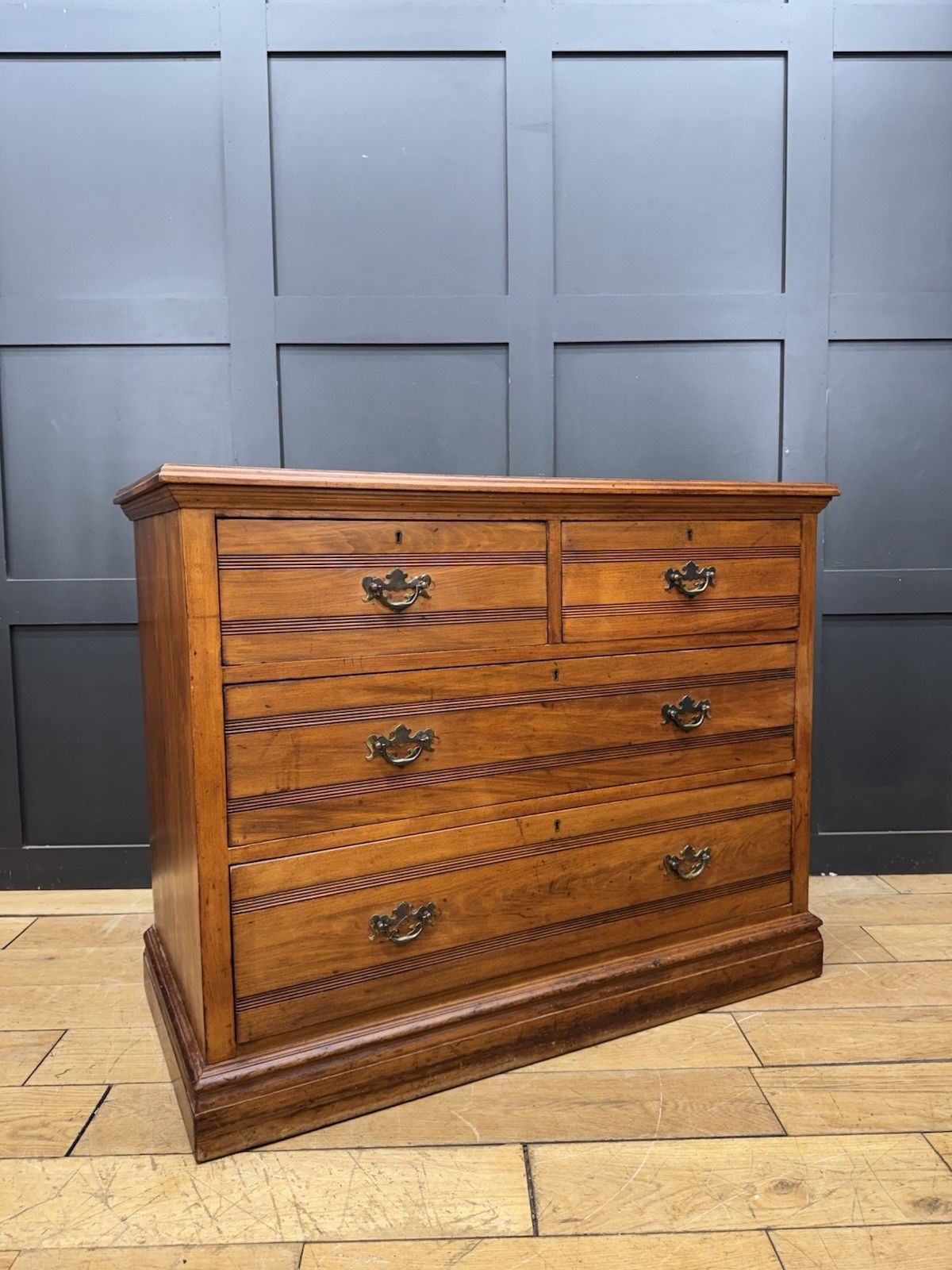 photo for sale Edwardian Walnut Chest Of Drawers | Antique Bedroom Storage