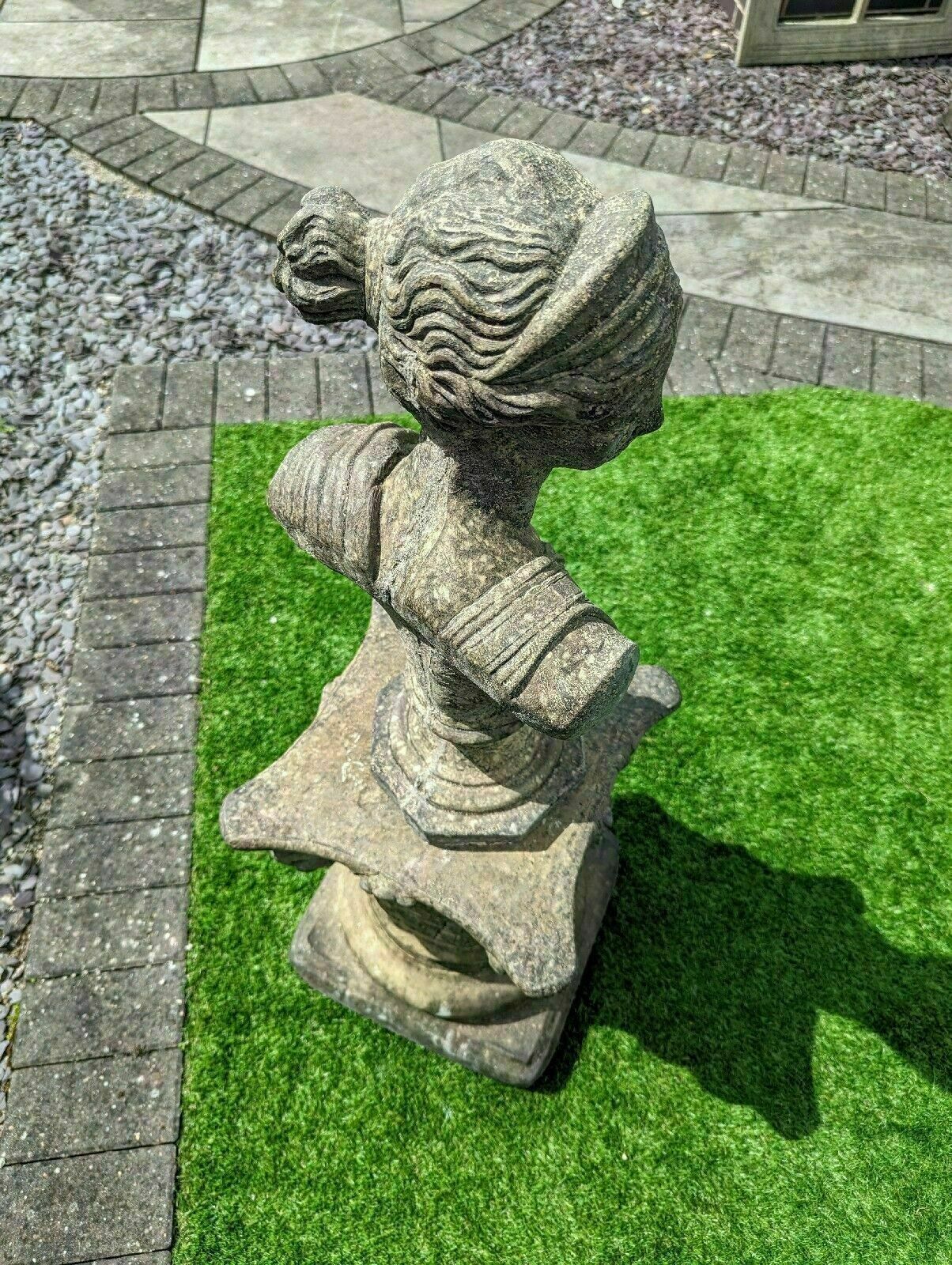 photo furniture Aphrodite Vintage Garden Ornemant Goddess Love! English Stone 0042.