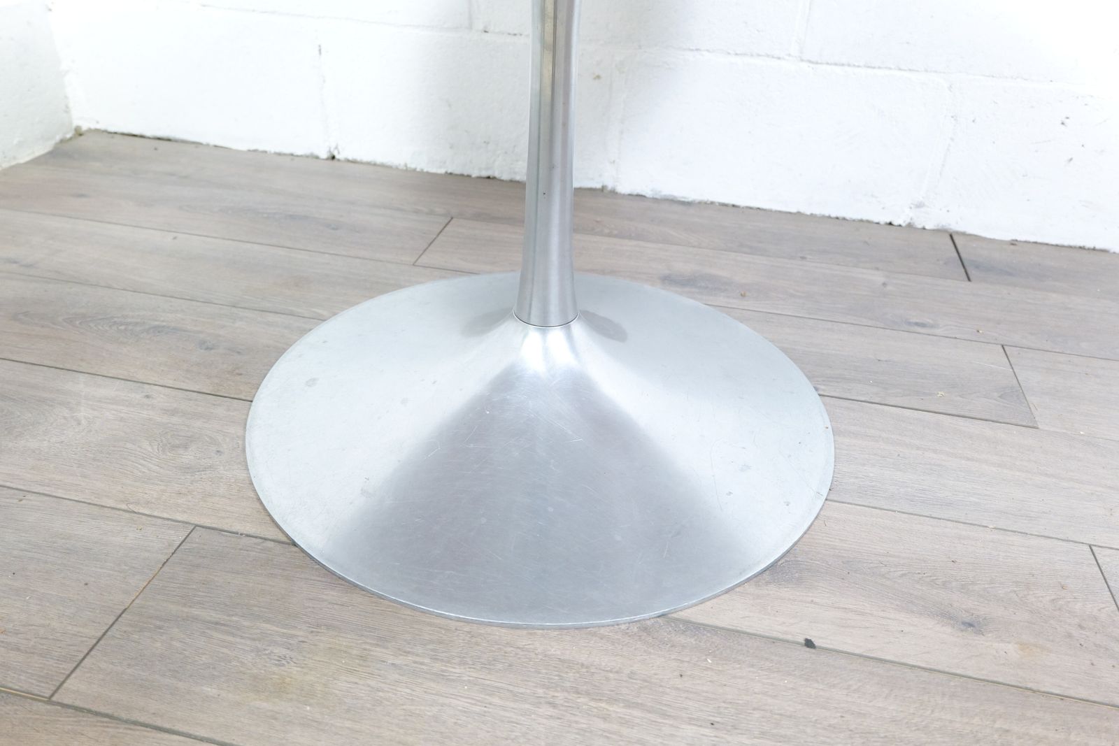 Mid Century Tulip Coffee Table photo 225.0