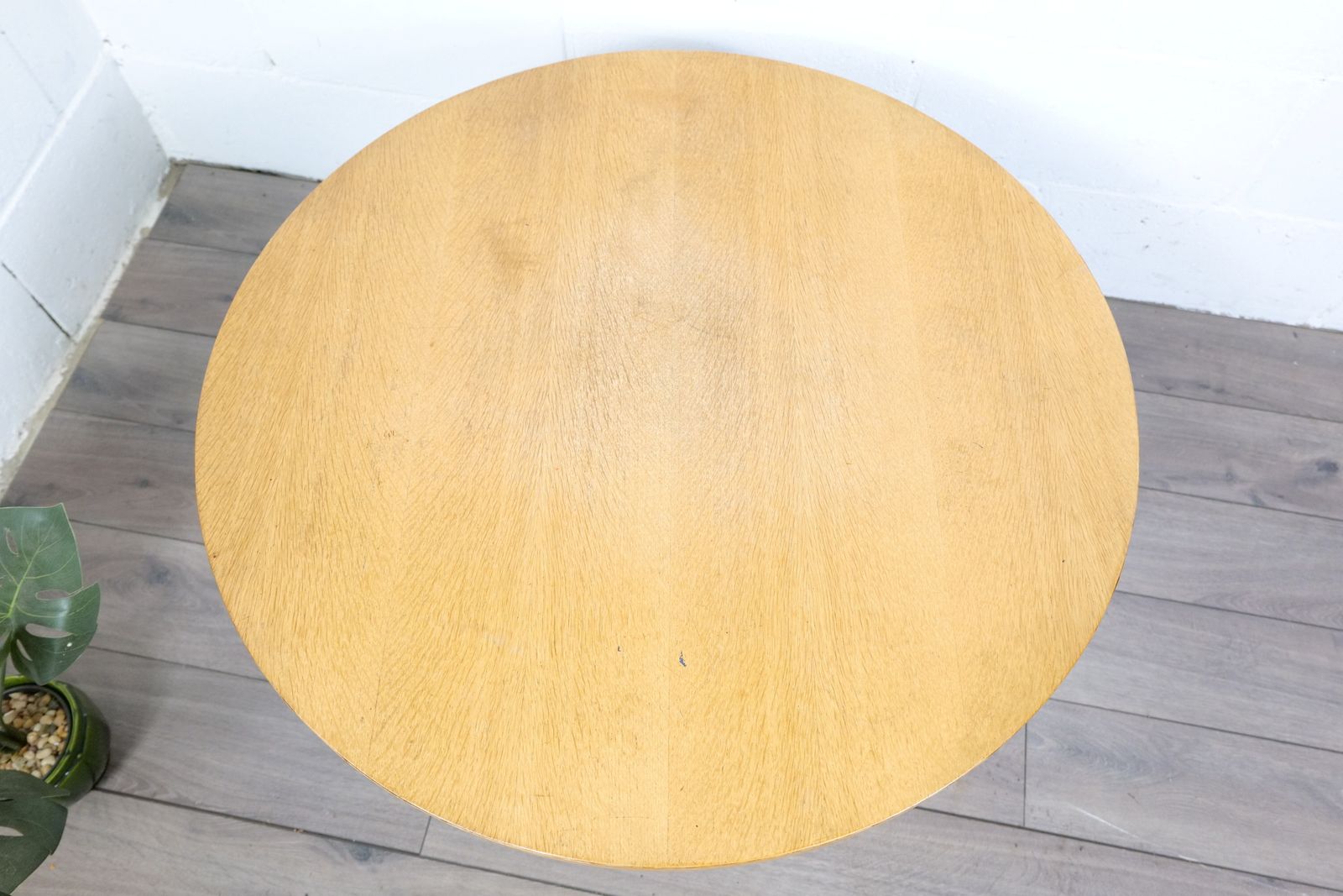 photo furniture Mid Century Tulip Coffee Table