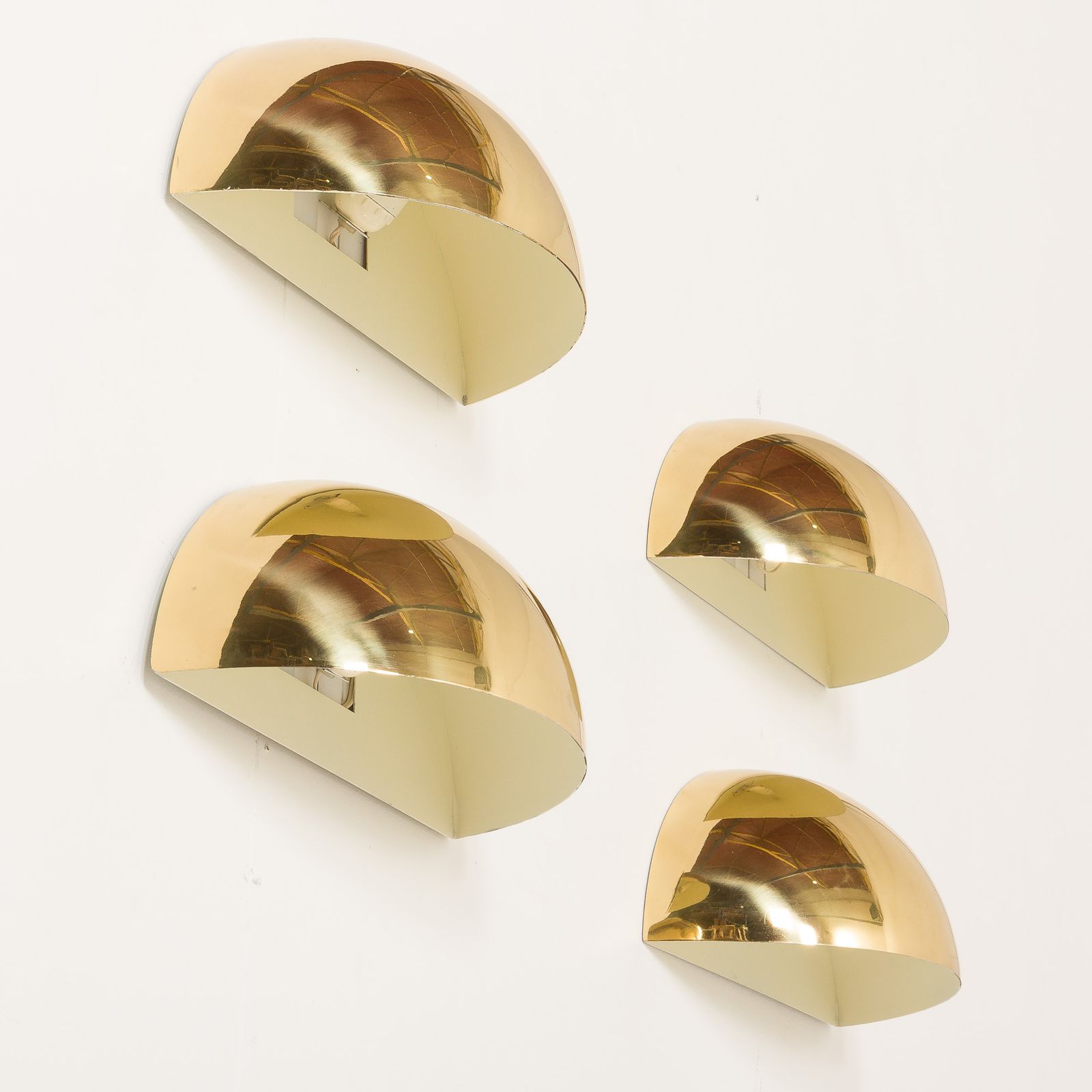 photo vintage Italian Space Age Brass ‘Quebec’ Sconces By Gilla Giani For Tronconi, Set Of 2, 1980s.