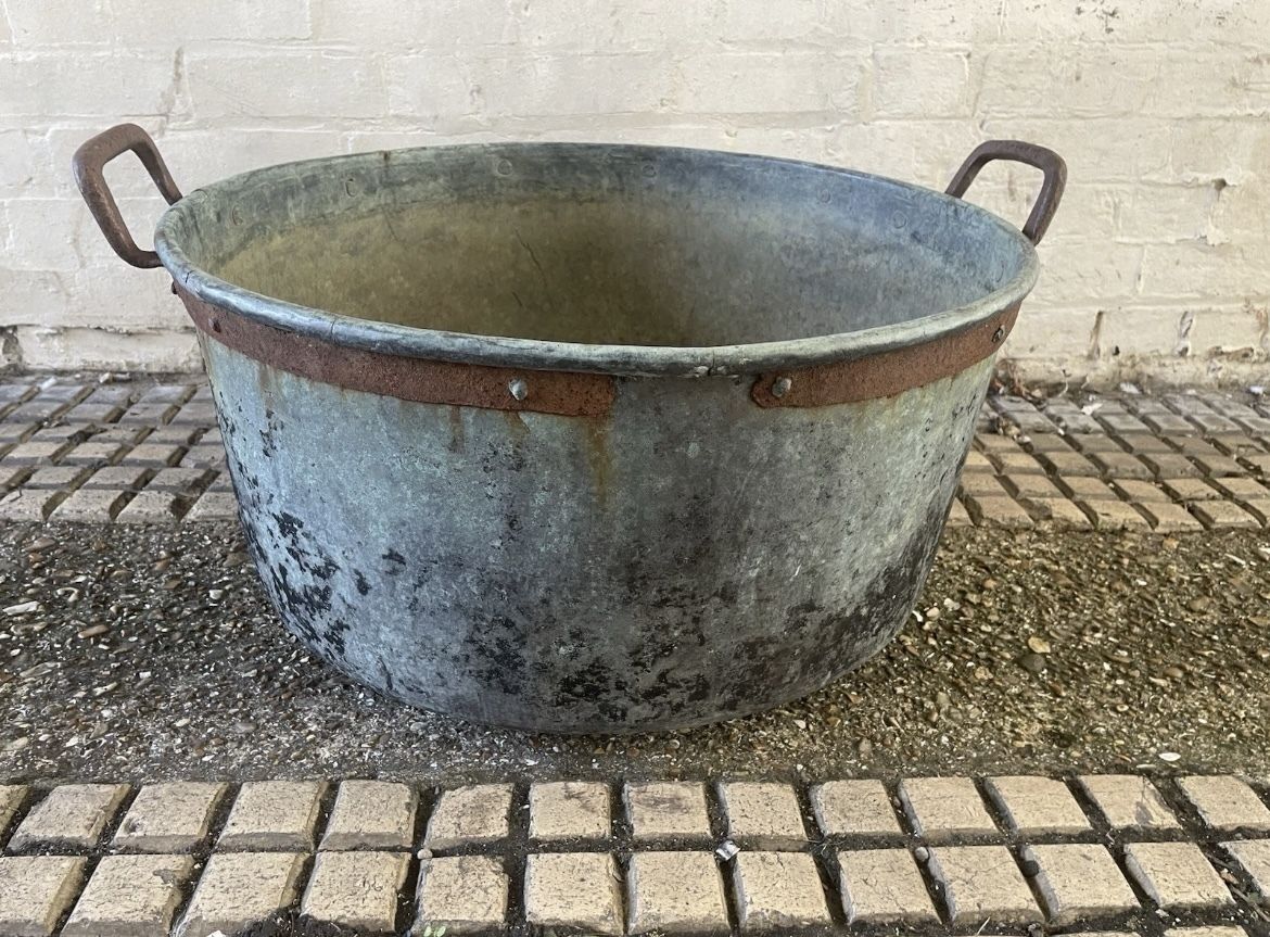 Large Copper Cheese Vat / Cauldron / Garden Planter 61cm Diameter photo Garden Decor