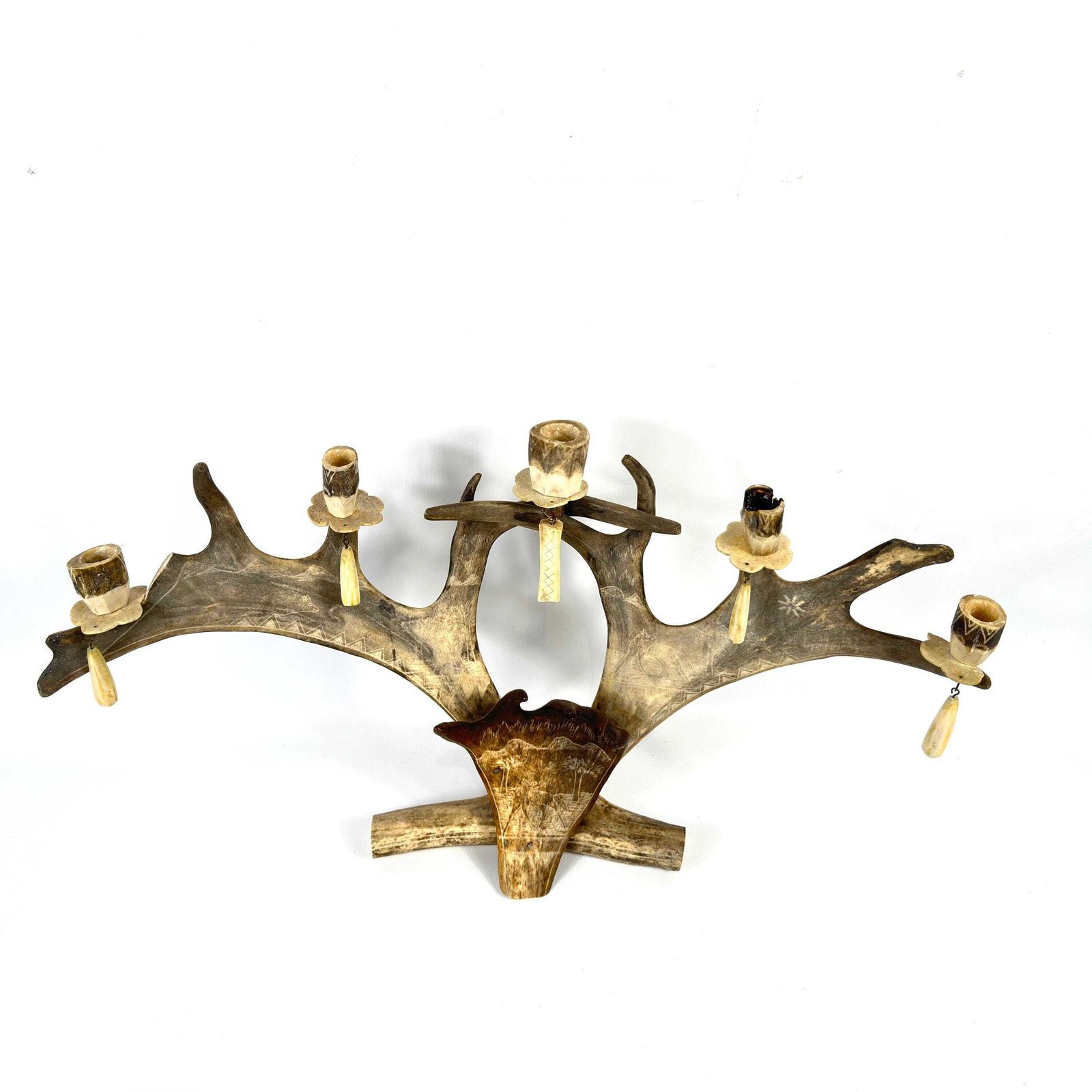 Large Scandinavian Antler Candelabra – Hand Carved Sámi Folk Art, 1940s Lodge Decor photo 398.0
