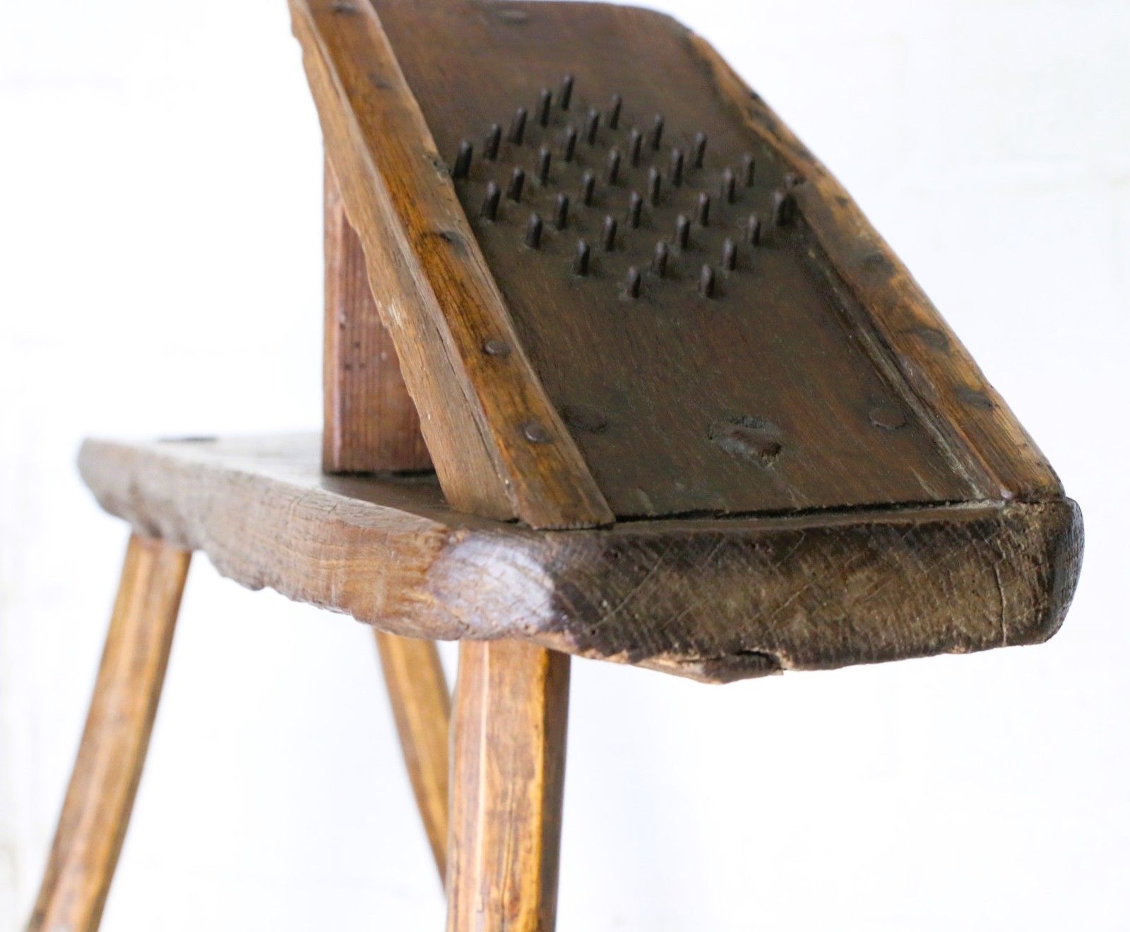 photo vinterior Antique Aged Wooden Stool Wool Shredder Farmhouse Item Rustic Oak 19th Century