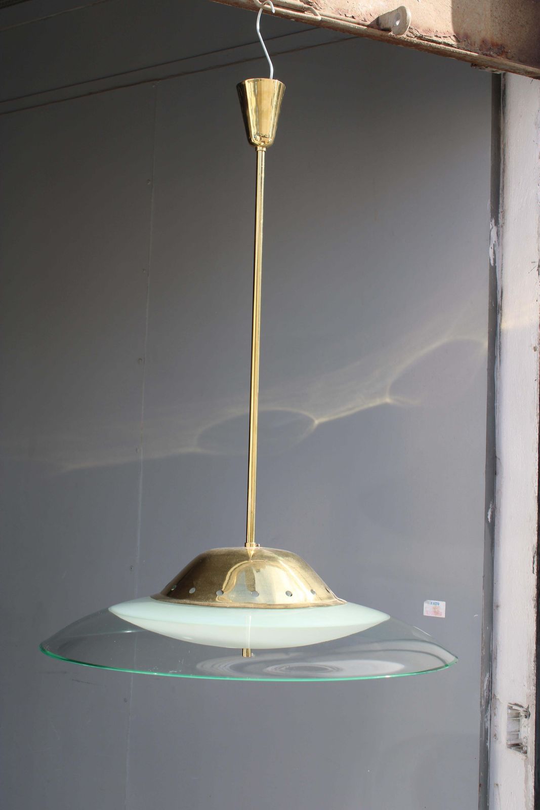 photo vinterior Flying Saucer Chandelier Ufo Fontana Arte Pietro Chiesa 1950