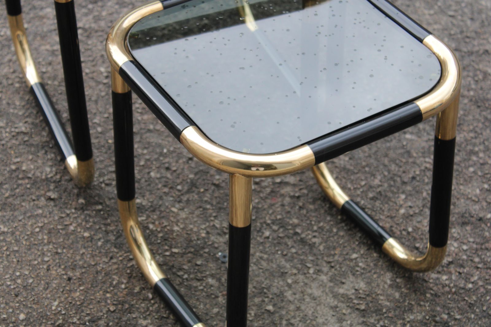 Interlocking Coffee Tables In Enamelled Tubular And Brass Italia 1960 photo for sale
