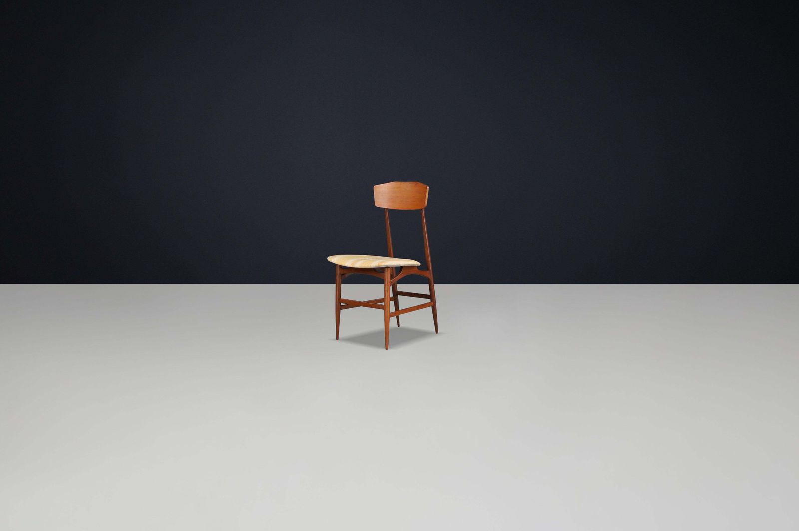 photo furniture Set Of 6 Mid Century Modern Dining Chairs By Silvio Cavatorta, Italy, 1950s