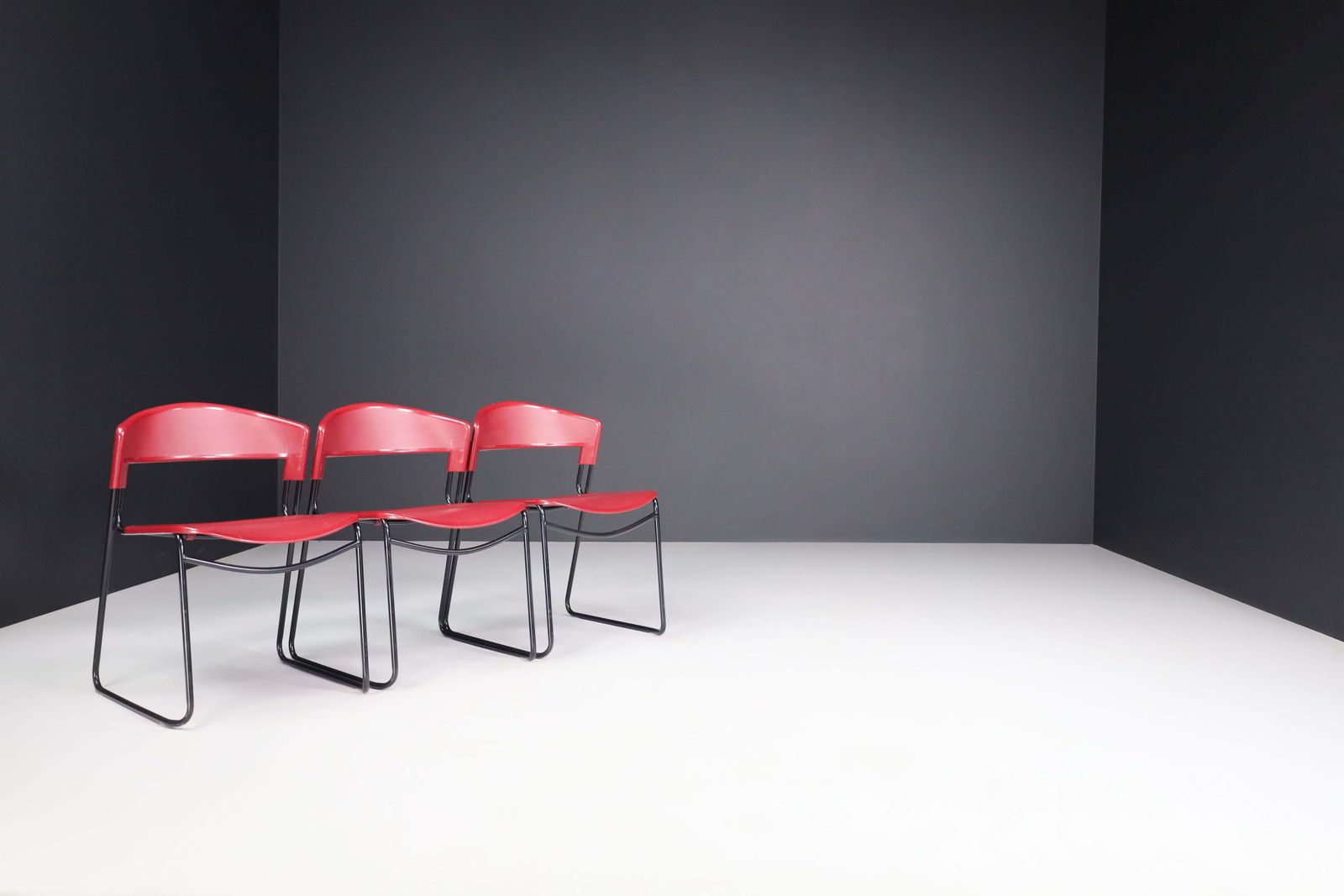 Set Of 6 Stackable Chairs Paolo Favaretto & Airborne Assisa Italy 1980s photo buy