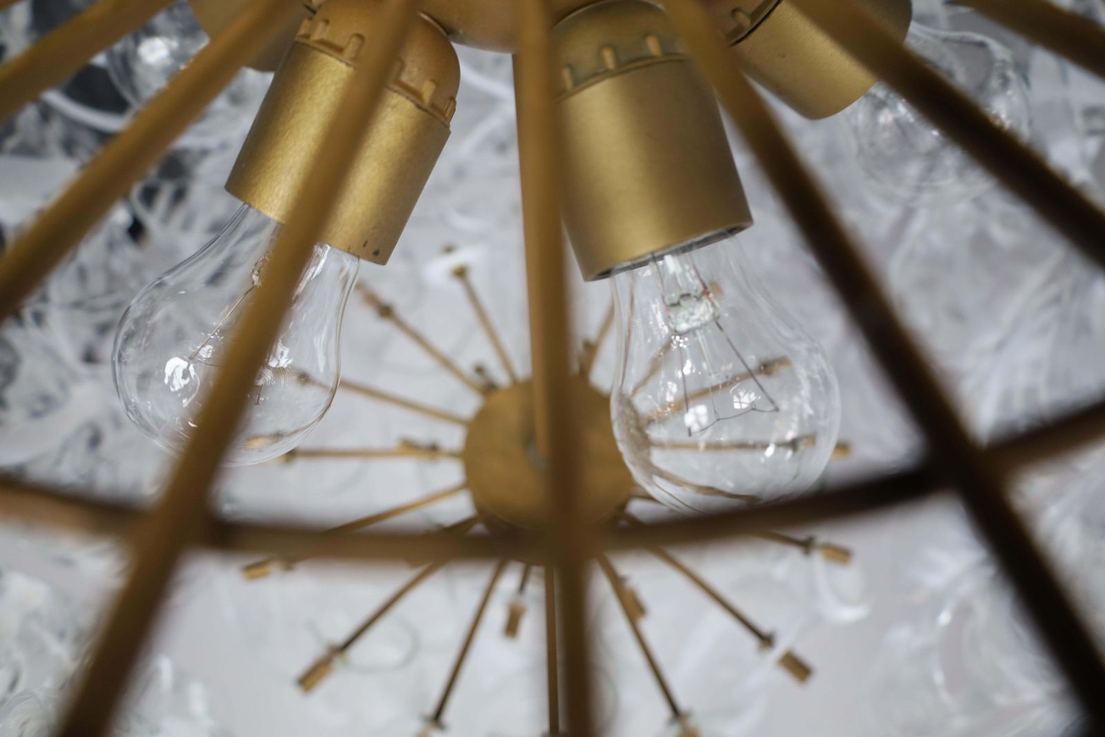 photo furniture Large Brass Chandelier With 'Torciglioni' Glass By Mazzega, Italy 1970s