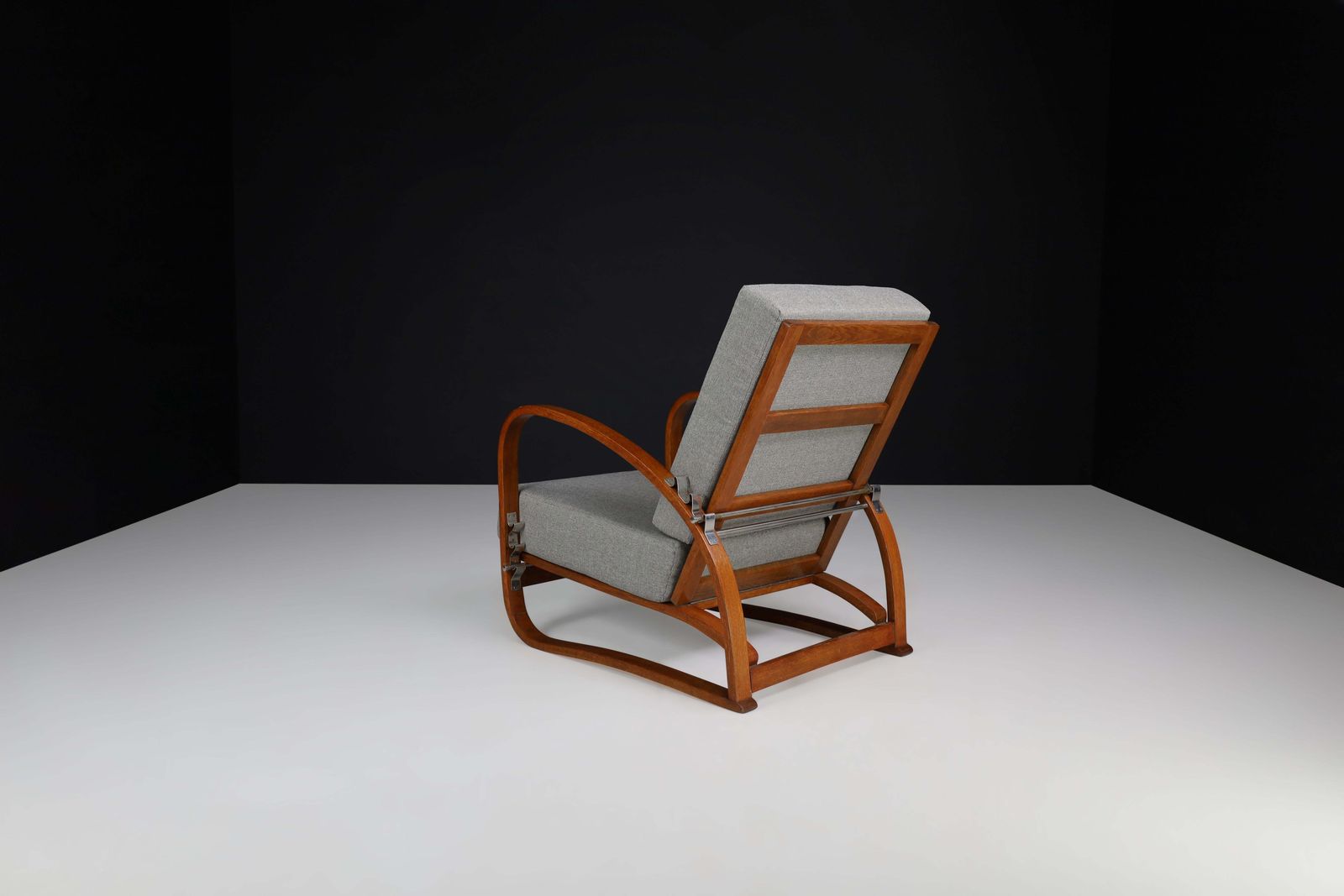 photo for sale Jindrich Halabala Adjustable H 70 Oak Bentwood Lounge Chair, Praque 1930s
