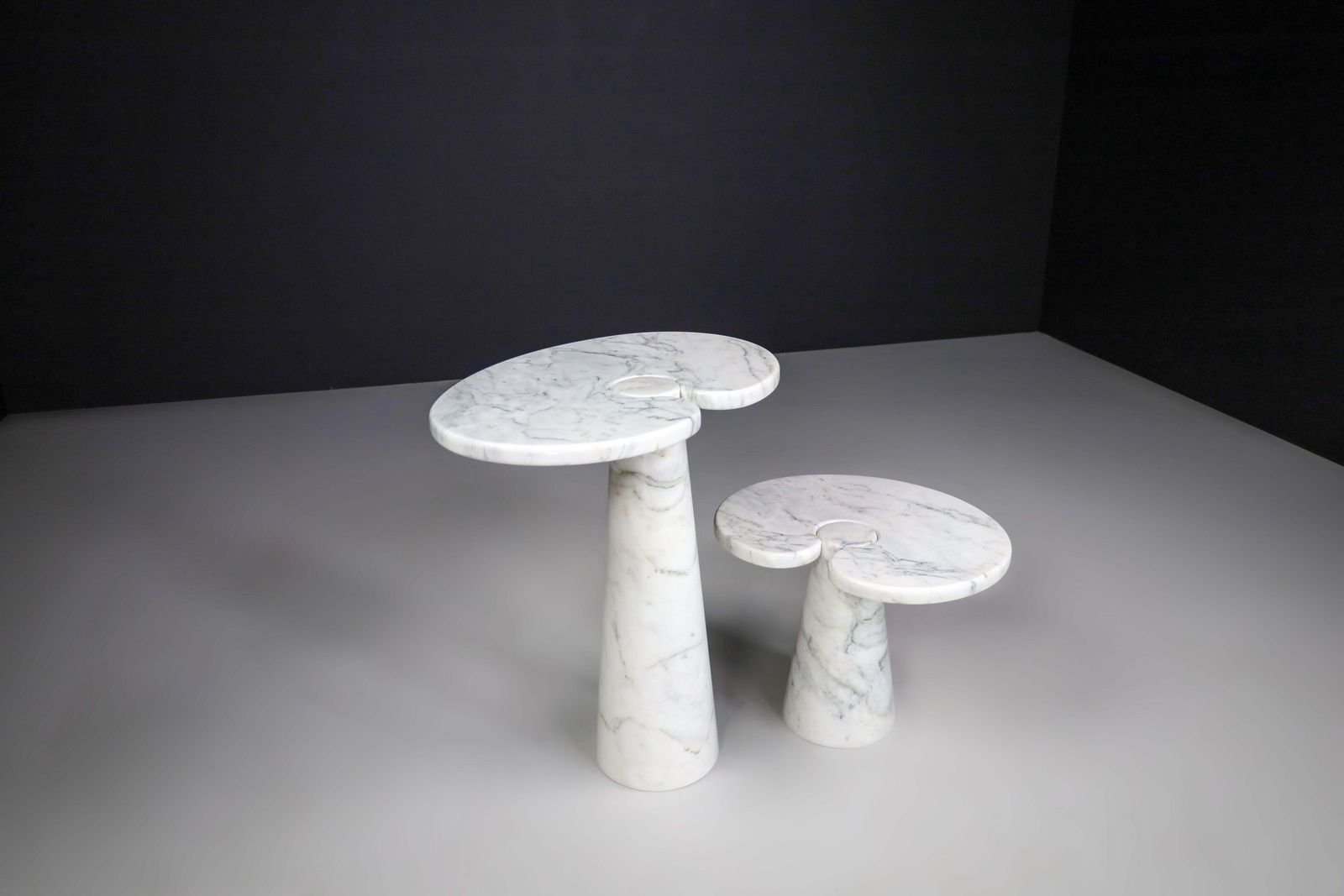 White Carrara Marble Console Tables Model ''Eros'' By Angelo Mangiarotti Italy photo vinterior