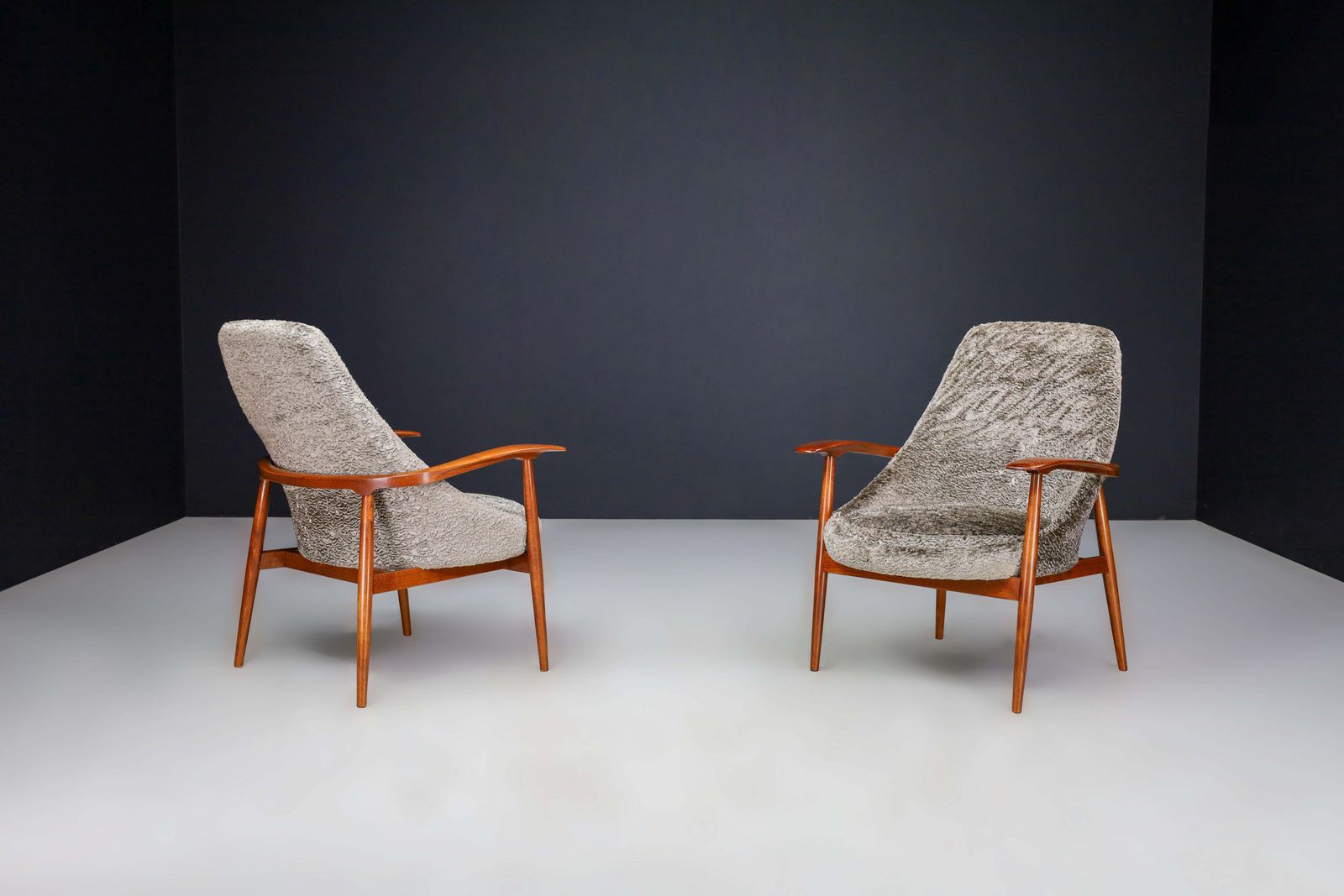 Pair Of Mid Century Modern Italian Lounge Chairs, 1950s photo buy
