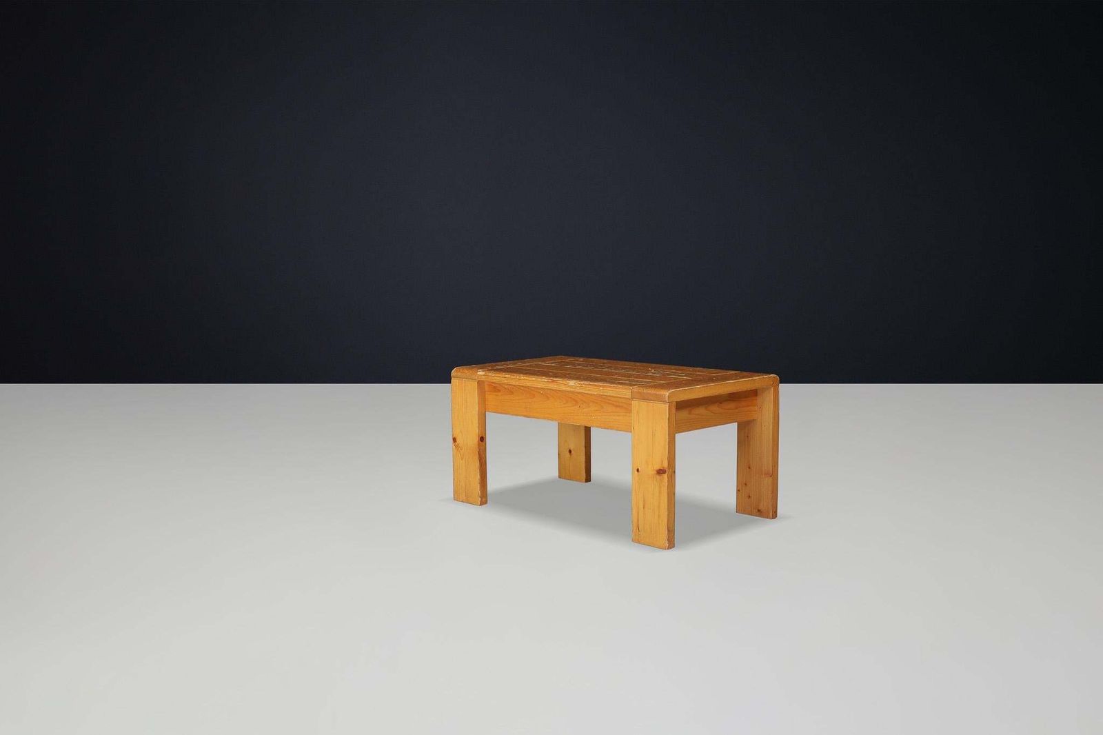Mid Century Modern Charlotte Perriand “Les Arcs” Coffee Table In Pine photo vintage