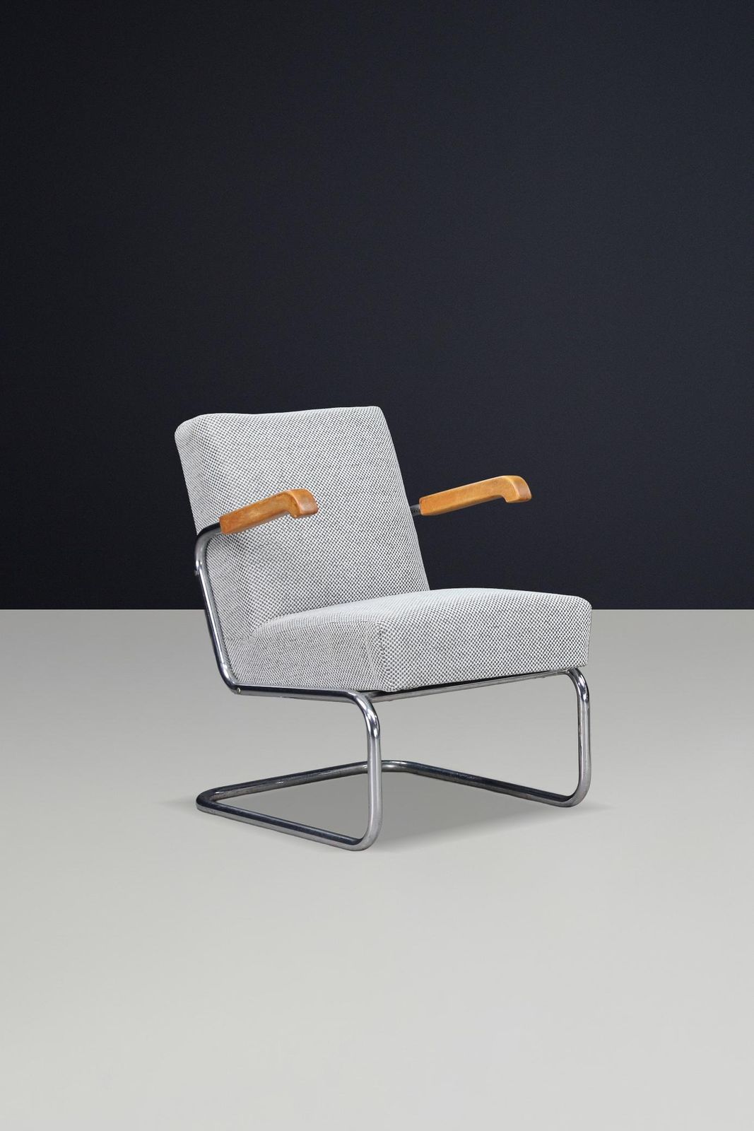 photo for sale Pair Of Functionalist Cantilever Armchairs With Wooden Armrests, Cz 1930