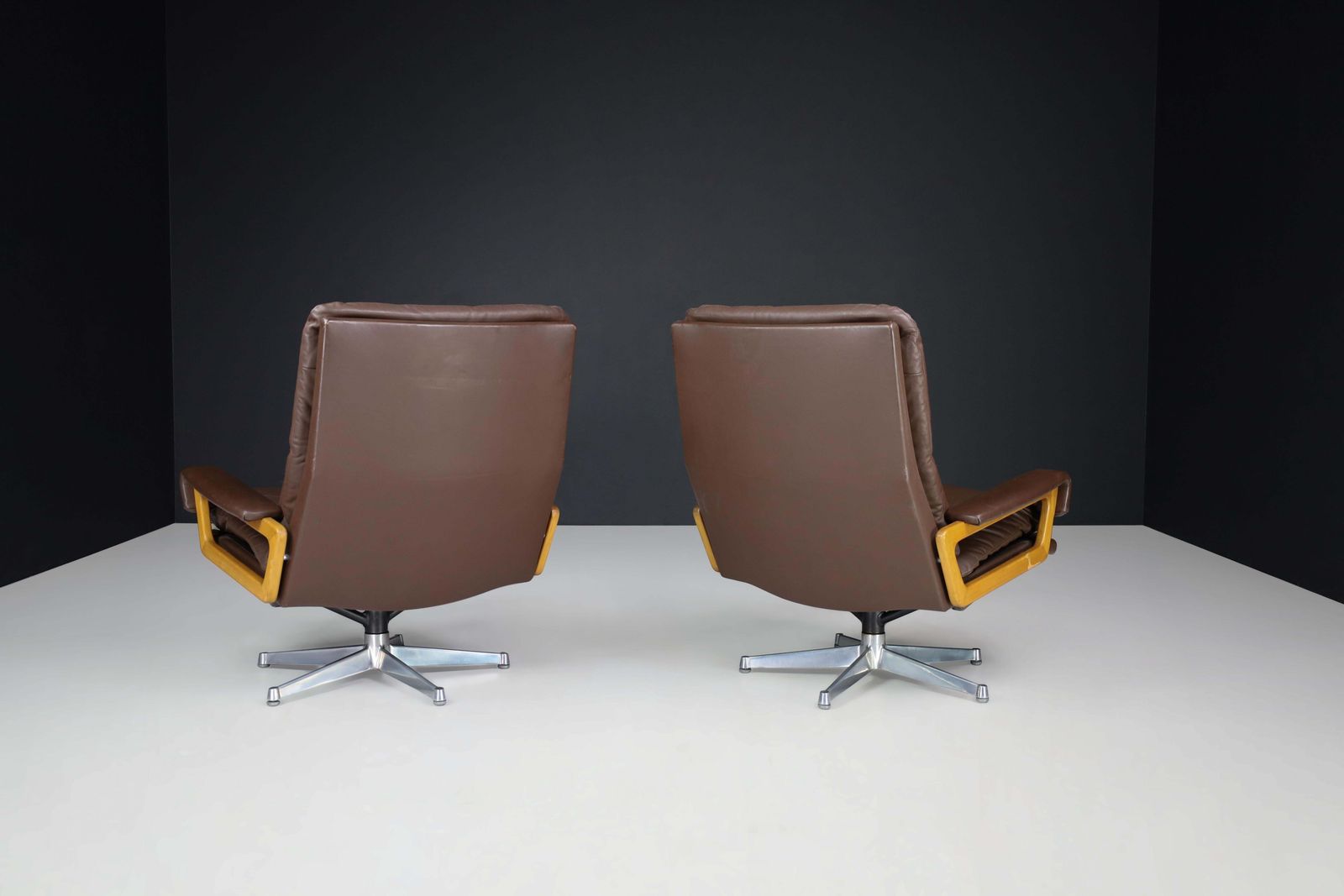 'King' Chairs By André Vandenbeuck For Strässle, Switzerland, 1970s photo Furniture