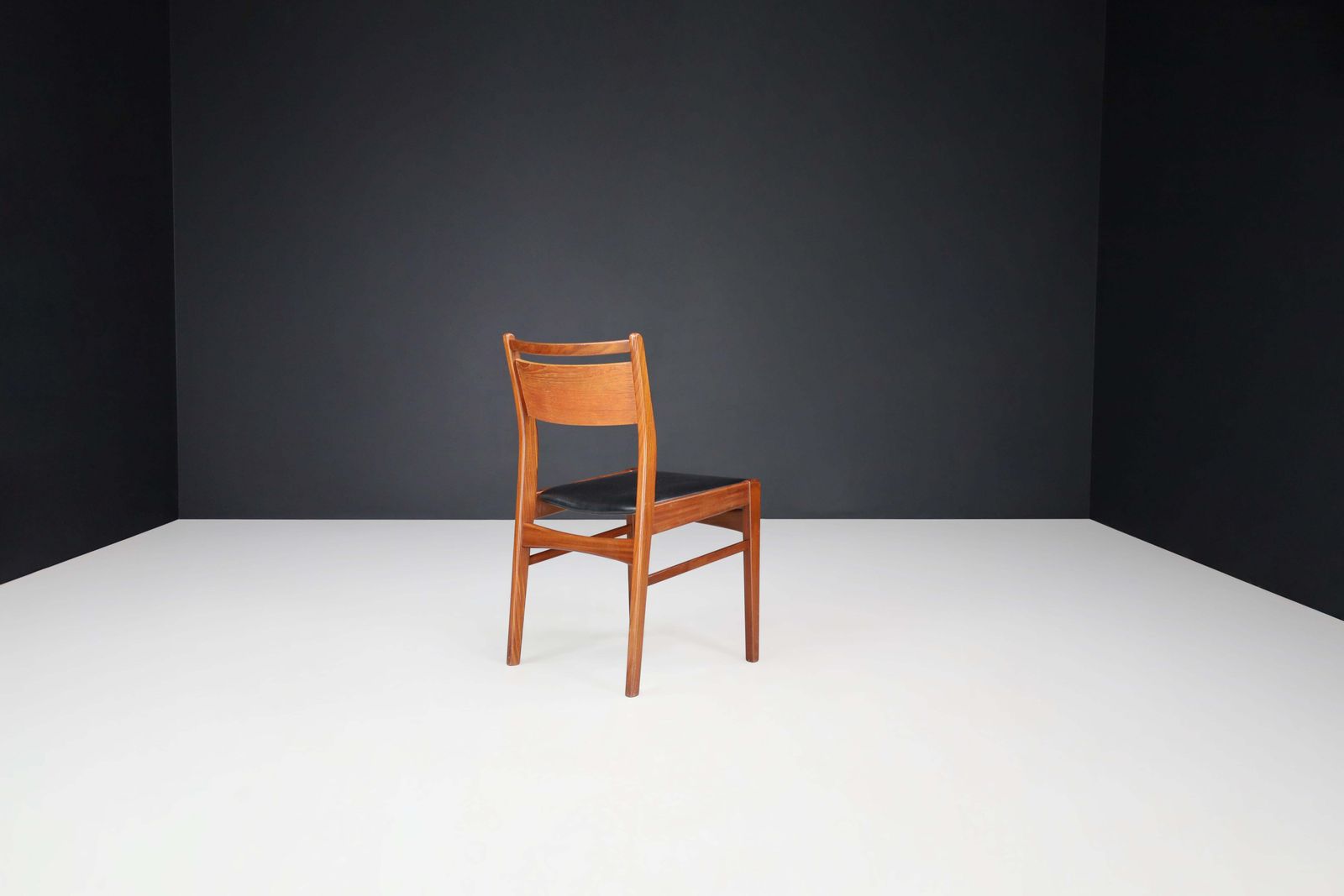 Set Of 6 Scandinavian Modern Teak And Leather Dining Chairs, Denmark, 1960s photo vintage