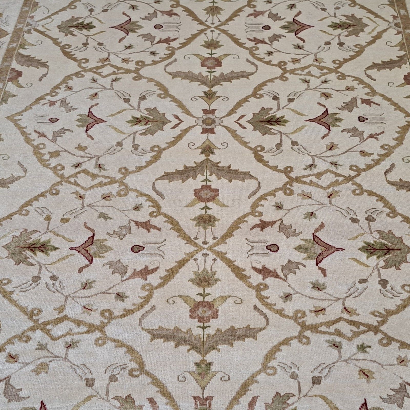 photo for sale 5.6x8 Ft New Handknotted Rug. All Wool. Living Room Carpet. Custom Size Availabl