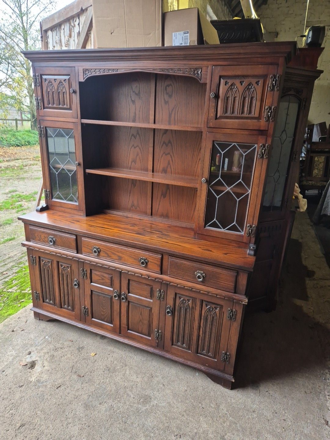 Old Charm Warwick Oak Dresser In Medium Oak Finish Tudor Style