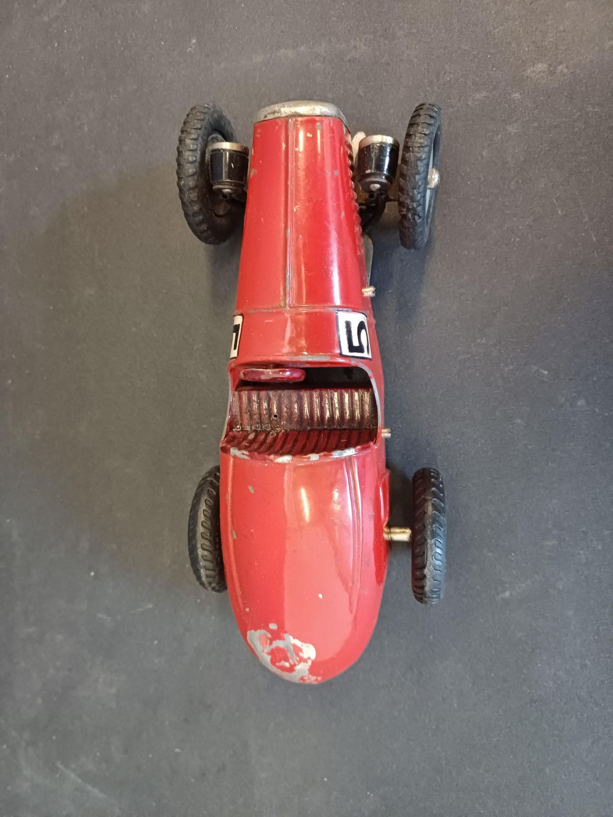 13301 G/3 Race Track With Red No. 5 Racing Car From Märklin, 1930s photo for sale