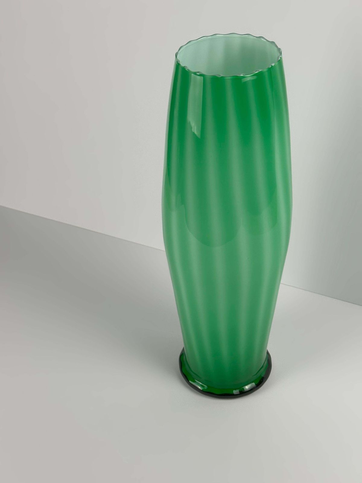 photo furniture Tall Green Empoli Glass Vase By Vetreria Artistica Toscana, 1970s Italy