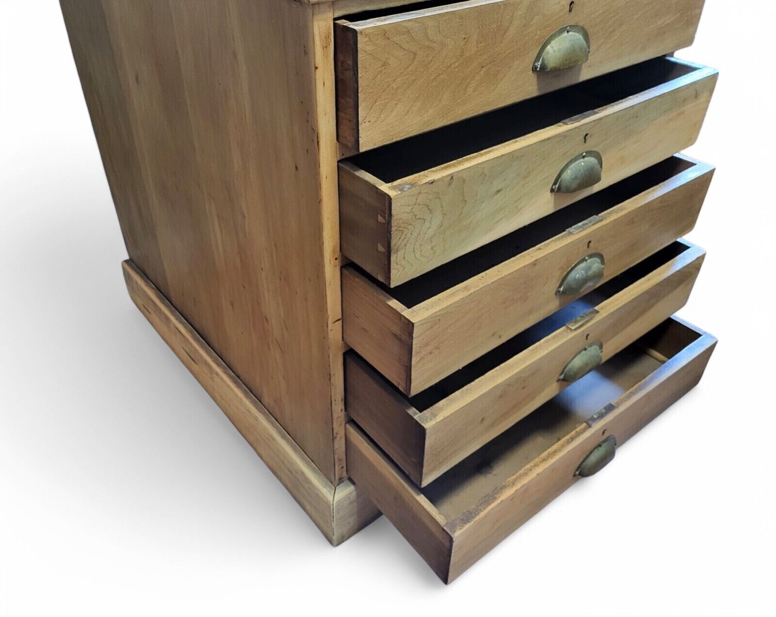 Furniture Victorian Five Drawer Collector’s Chest In Oak And Poplar (C.1880) photo