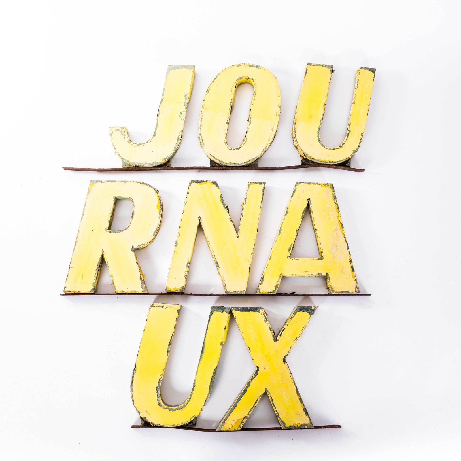 1950's Original Large French Metal Shop Signage Letters – Journaux photo furniture
