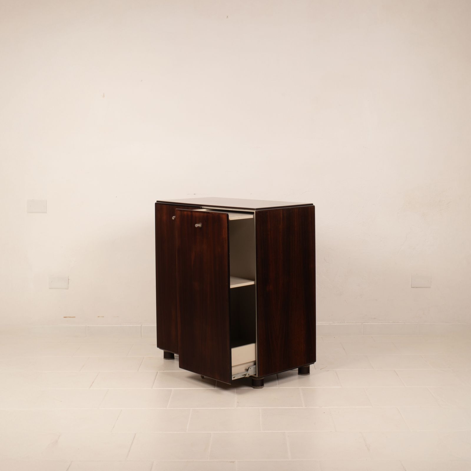 photo furniture "Torcello" Bar Cabinet By Afra And Tobia Scarpa For Stildomus 1960